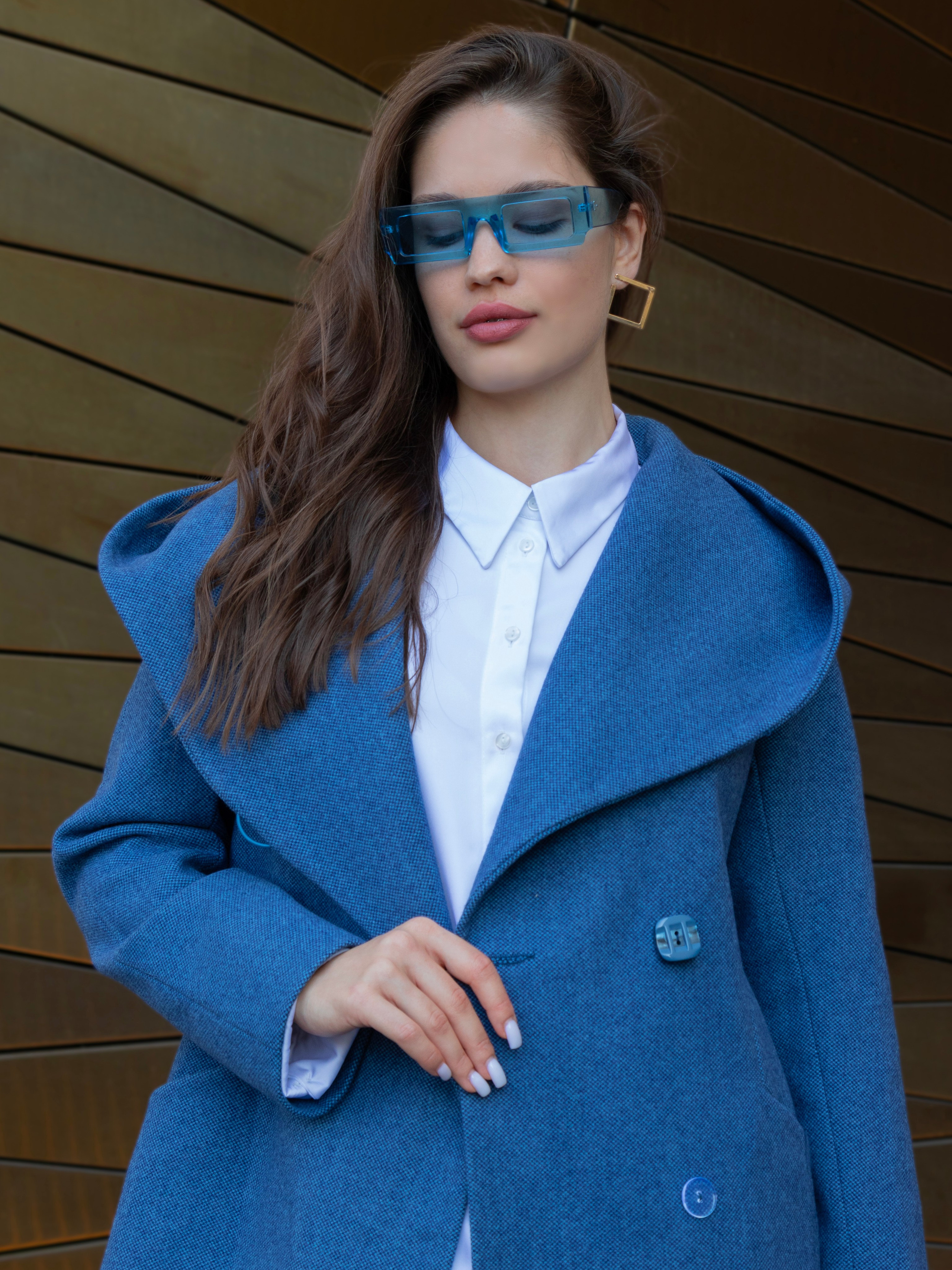 Пальто. Фотостудия для Wildberries Ozon