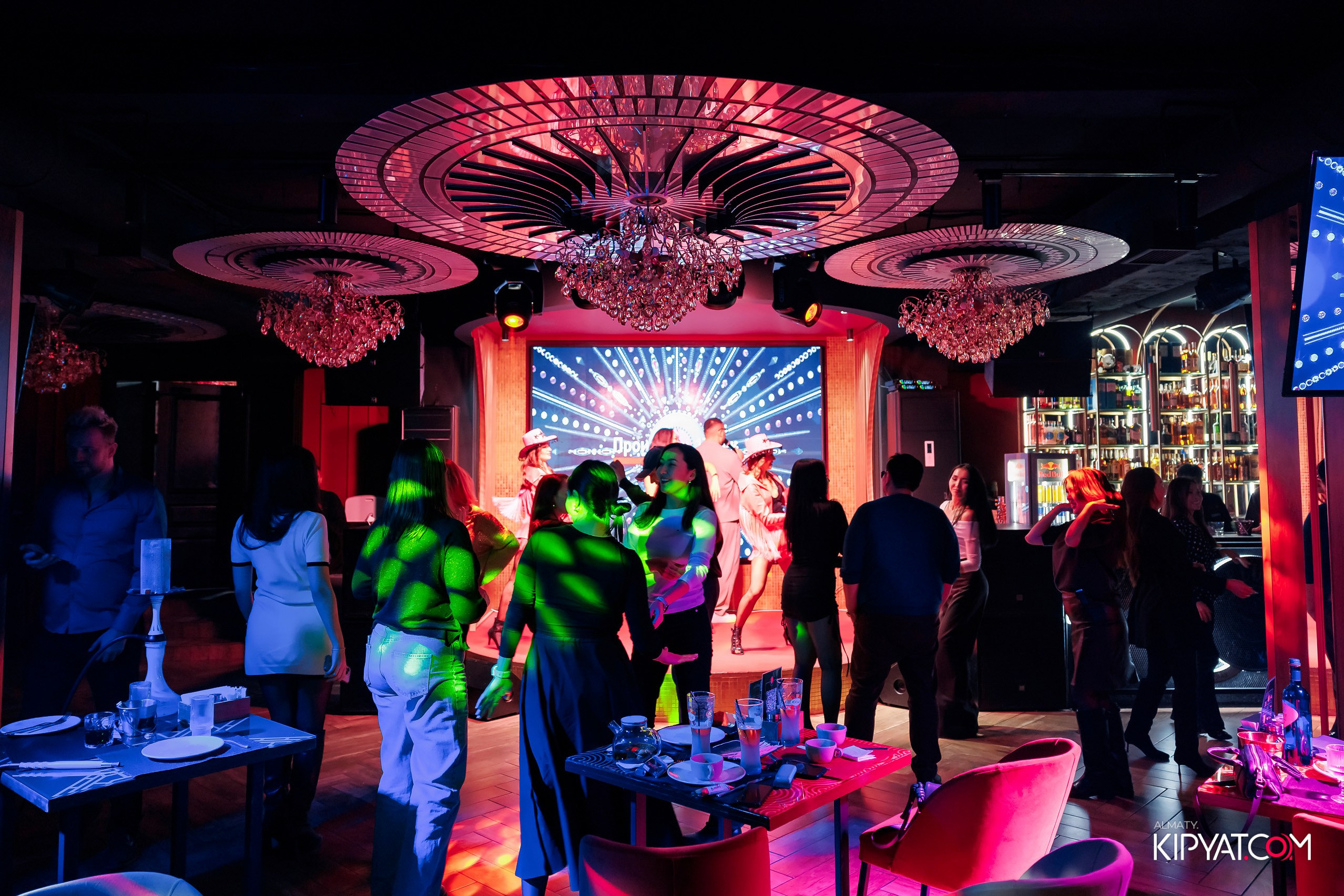 ЗАЯ, НА БИС. КИПЯТКОМ АЛМАТЫ! Фотосъемка мероприятий в Алматы