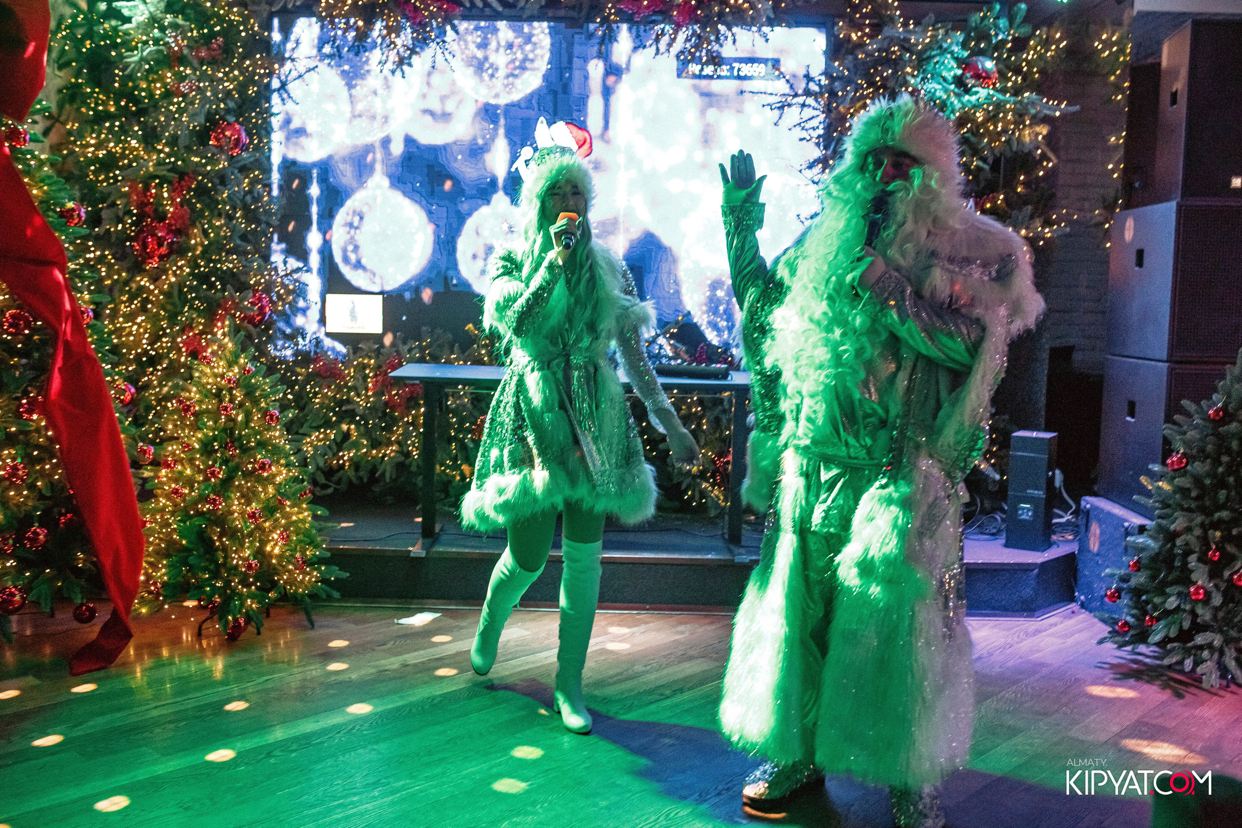 УХО И МЕДВЕДЬ НА КУРМАНГАЗЫ. КИПЯТКОМ АЛМАТЫ! Фотосъемка мероприятий в Алматы