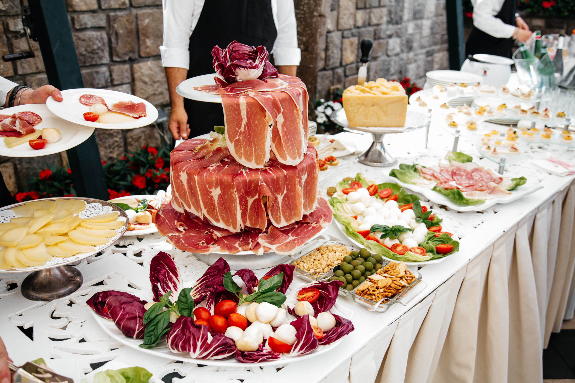 Wedding in Italy, in the romantic city of Sorrento. Worldwide Wedding Photography Demskoy Studio