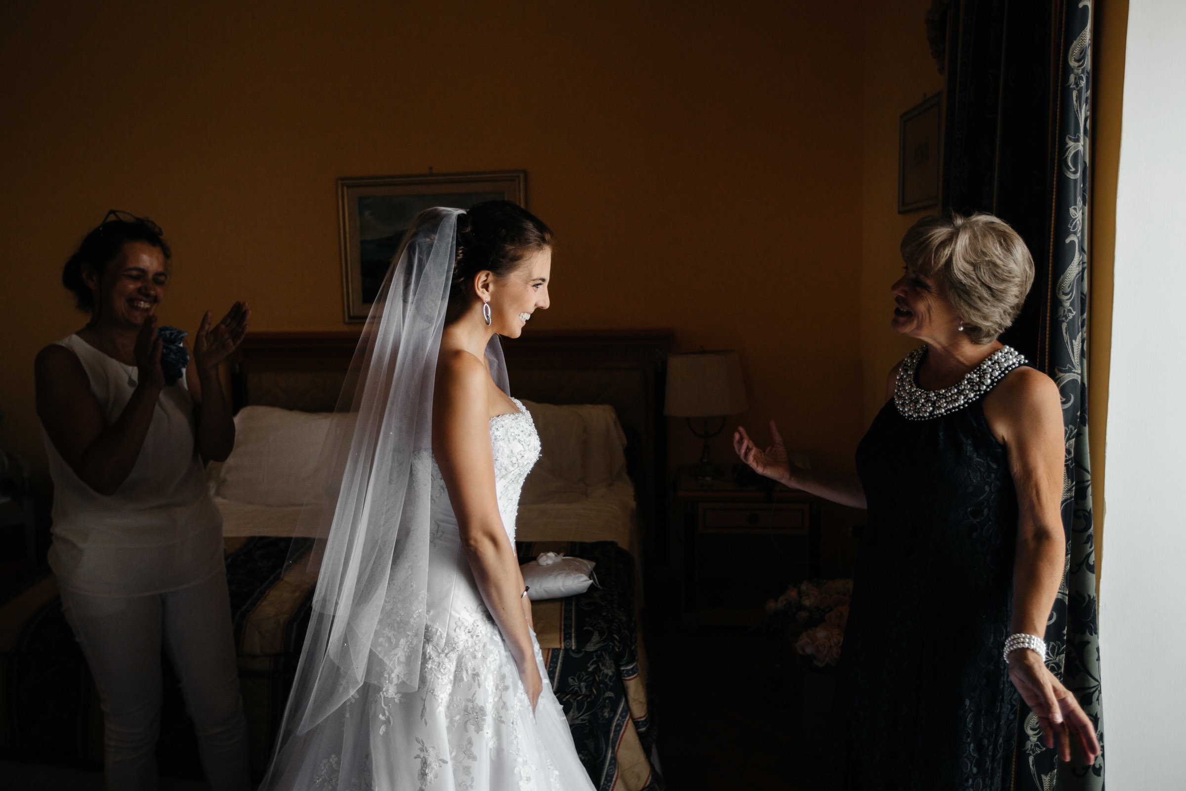 Wedding in Italy, in the romantic city of Sorrento. Worldwide Wedding Photography Demskoy Studio