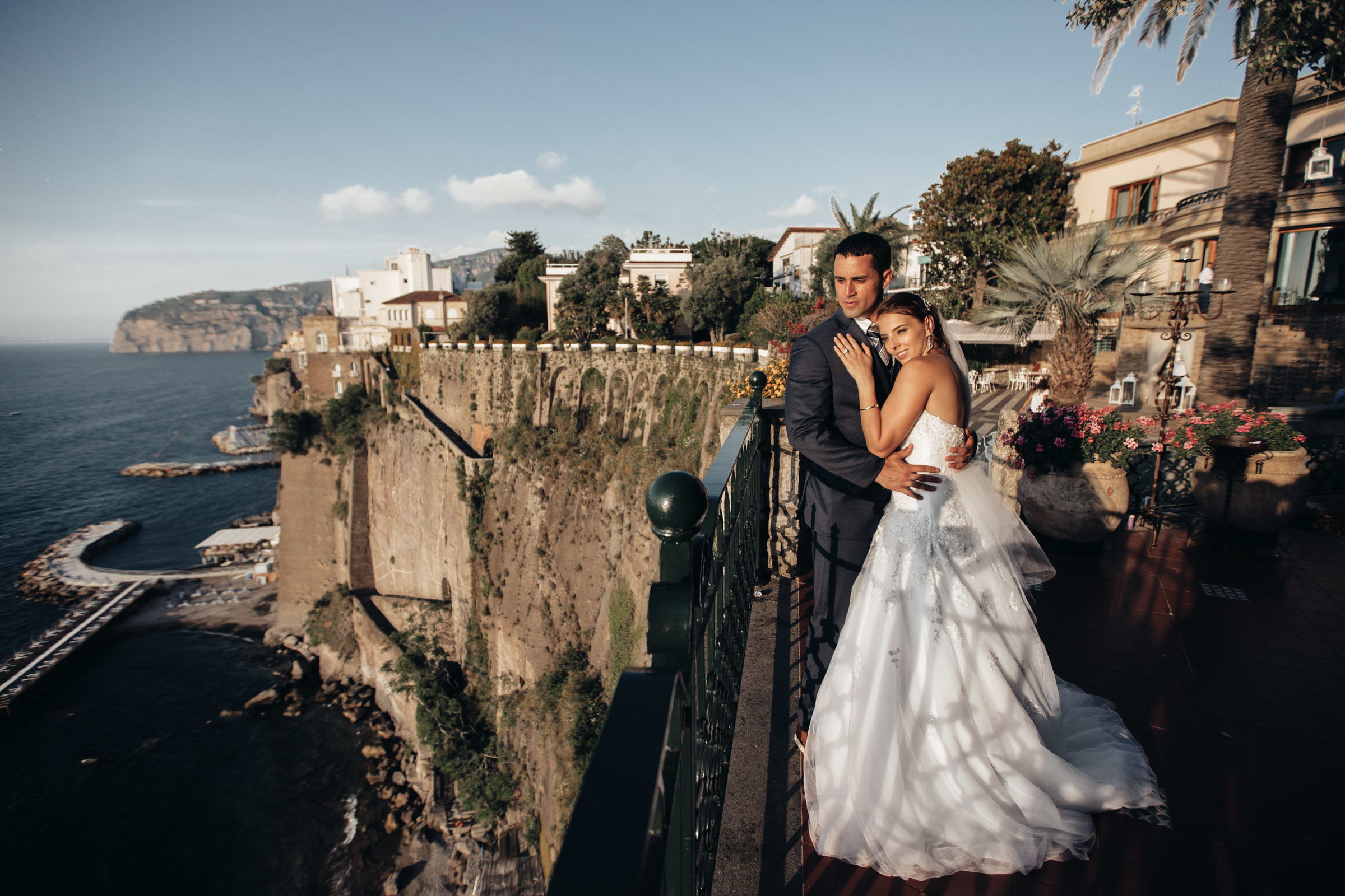 Wedding in Italy, in the romantic city of Sorrento. Worldwide Wedding Photography Demskoy Studio