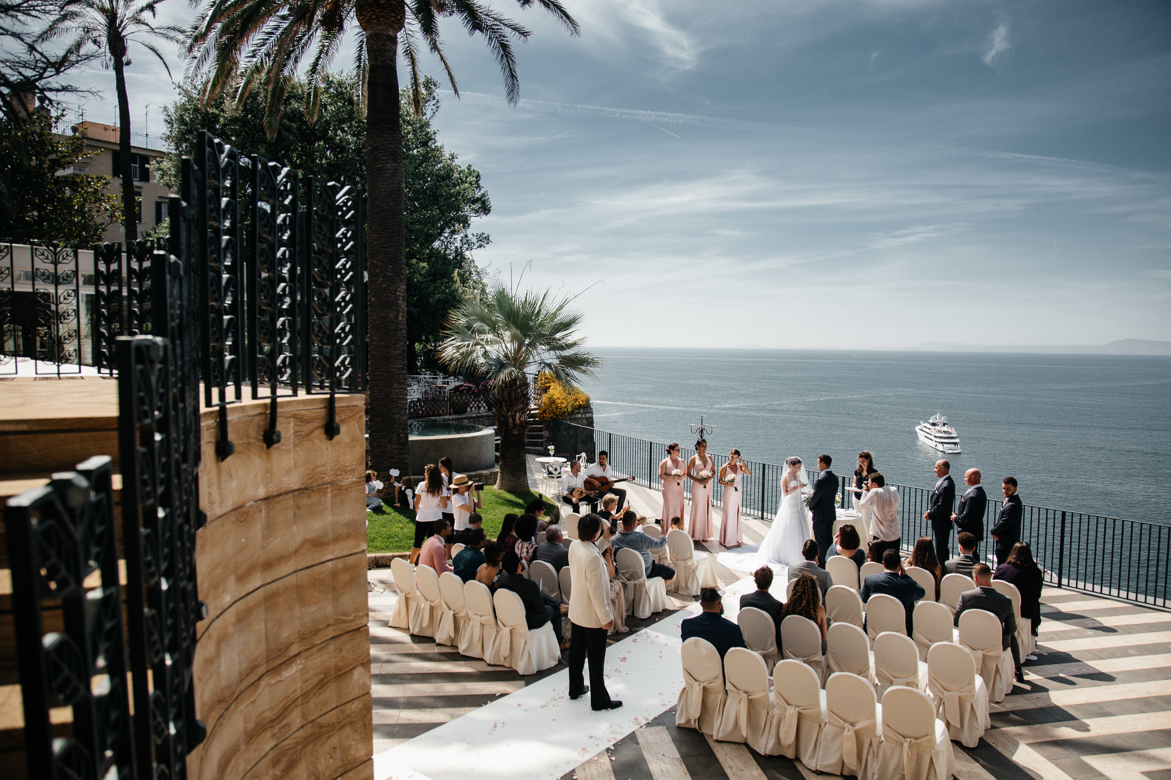 Wedding in Italy, in the romantic city of Sorrento. Worldwide Wedding Photography Demskoy Studio
