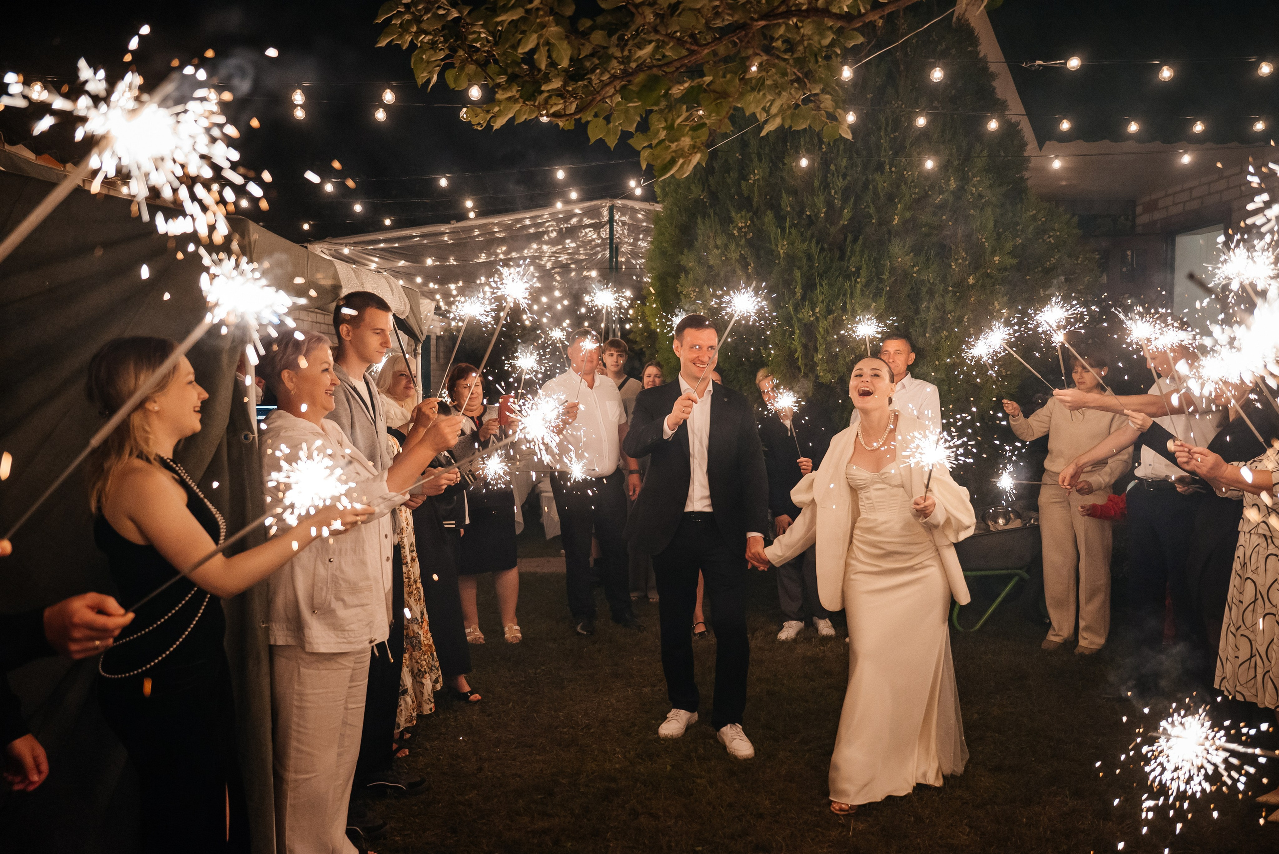 «Свадьба Даши и Артема». Школьный фотограф в Валуйках. Фотосессии для выпускников и изготовление выпускных альбомов в городе Валуйки и в Белгородской области