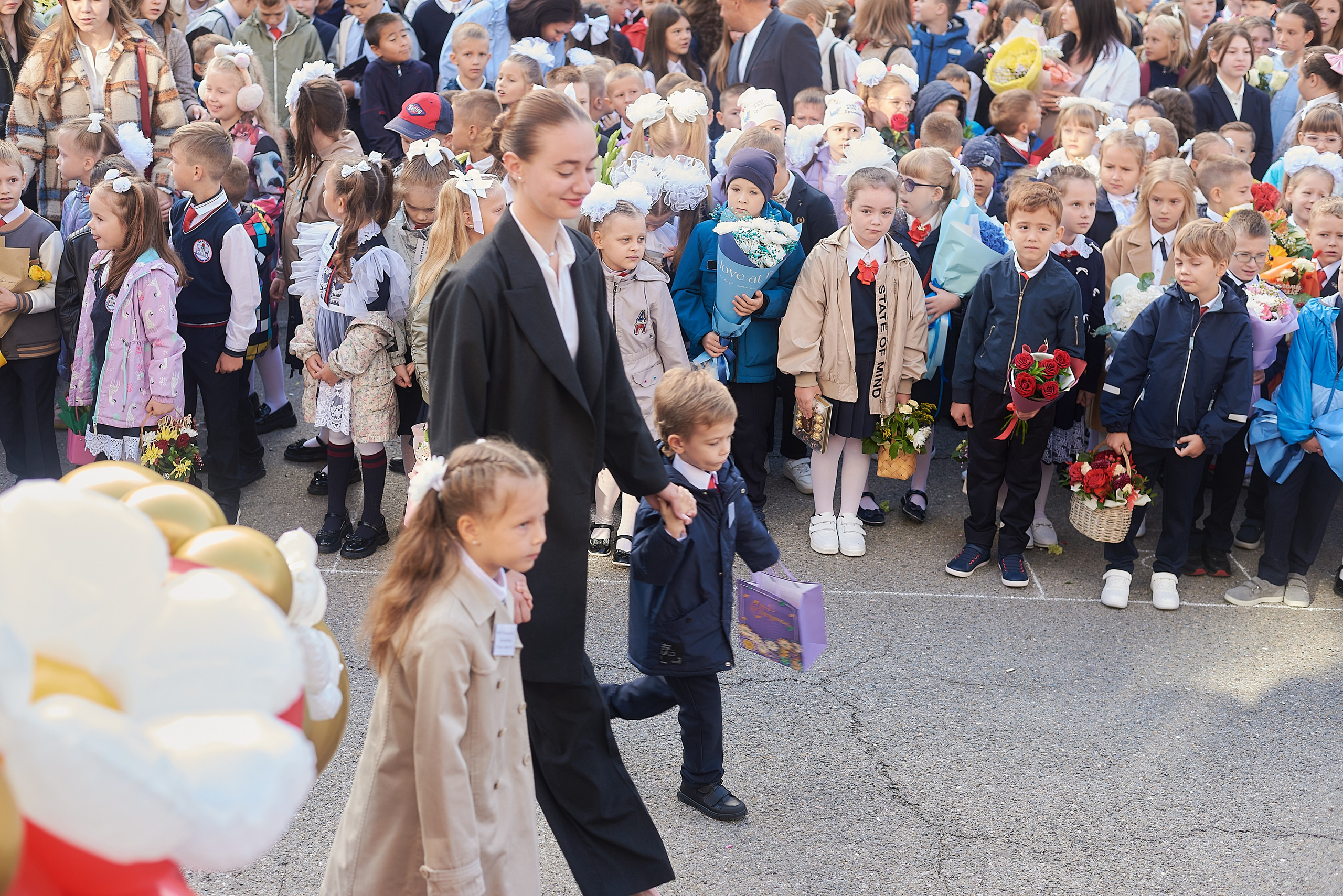 Первый класс. Фотограф Елена Дука. Контент съемка. Семейная фотография