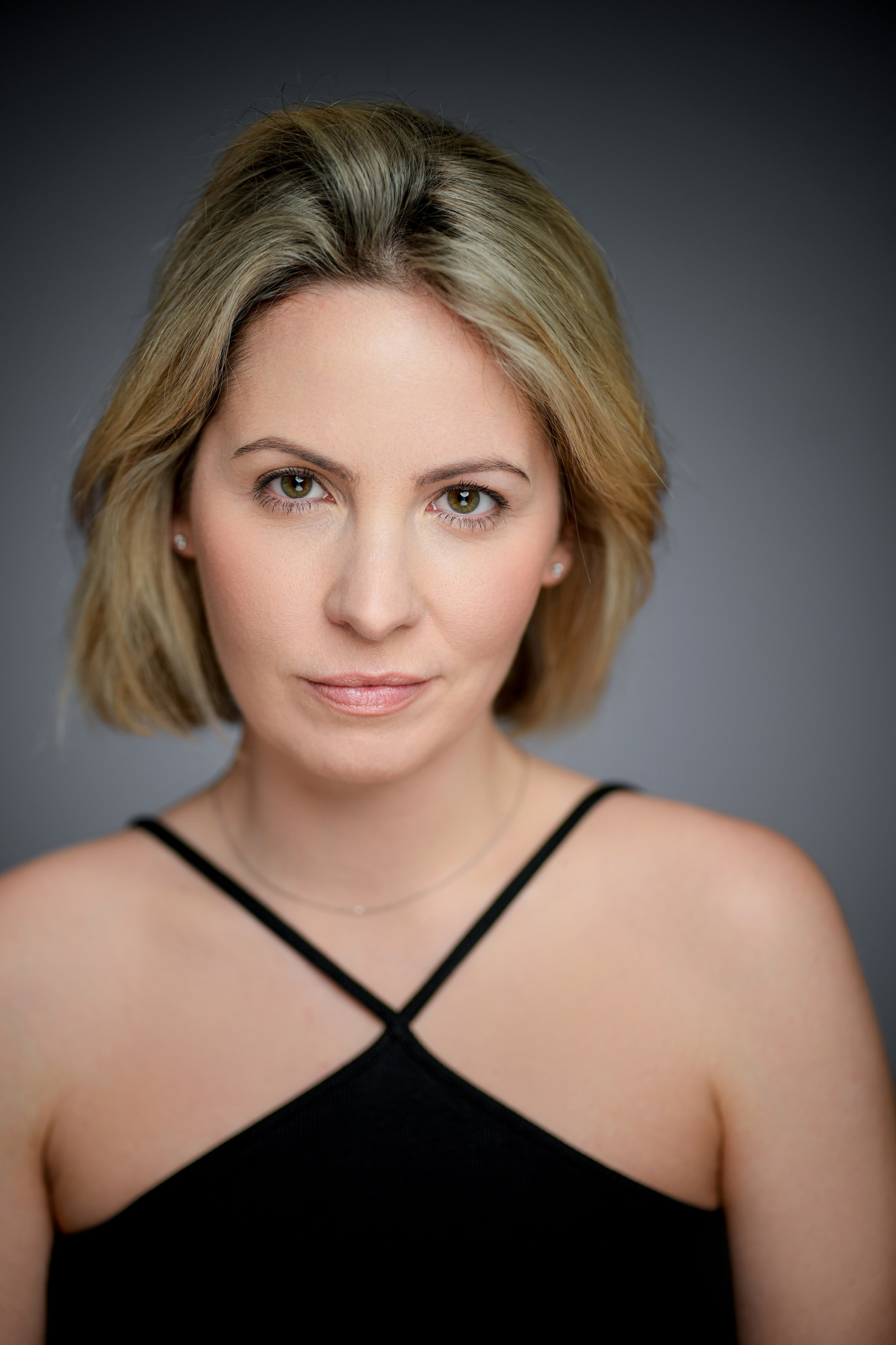 Актриса Елизавета Олиферова. Портретная съемка в Москве, студийный фотограф Игорь Фомин