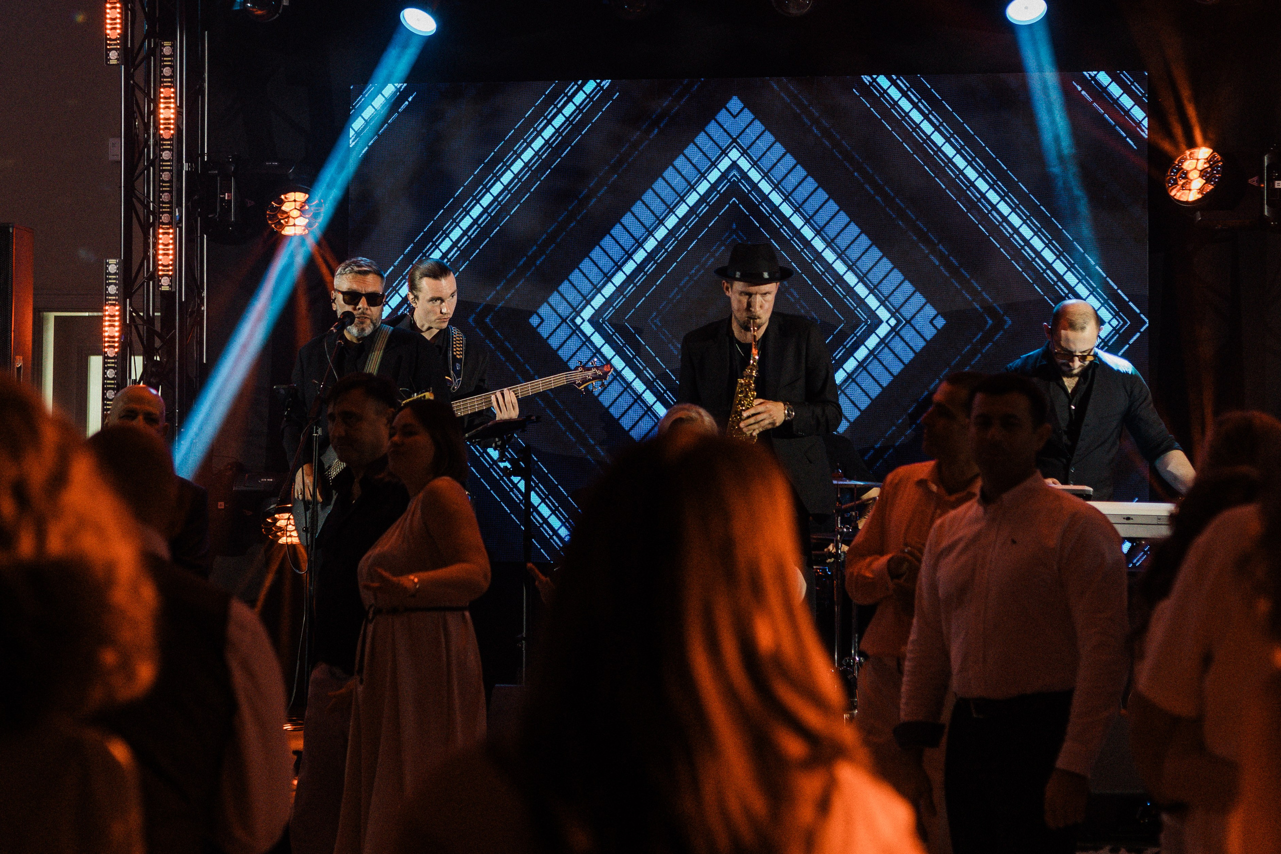 Кавер-группа на свадьбу, корпоратив, бизнес-мероприятие|Краснодар, Ростов, Сочи, Крым