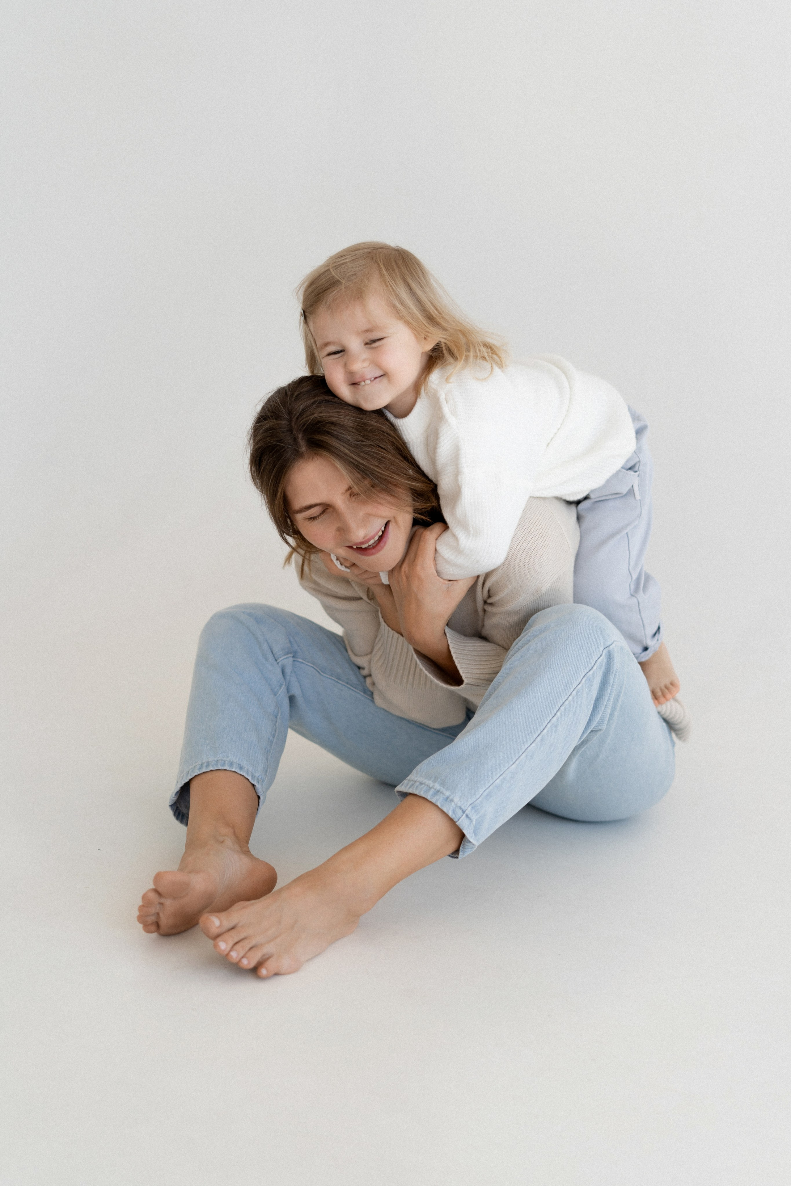 Оля, Артемий, Вера. Главная