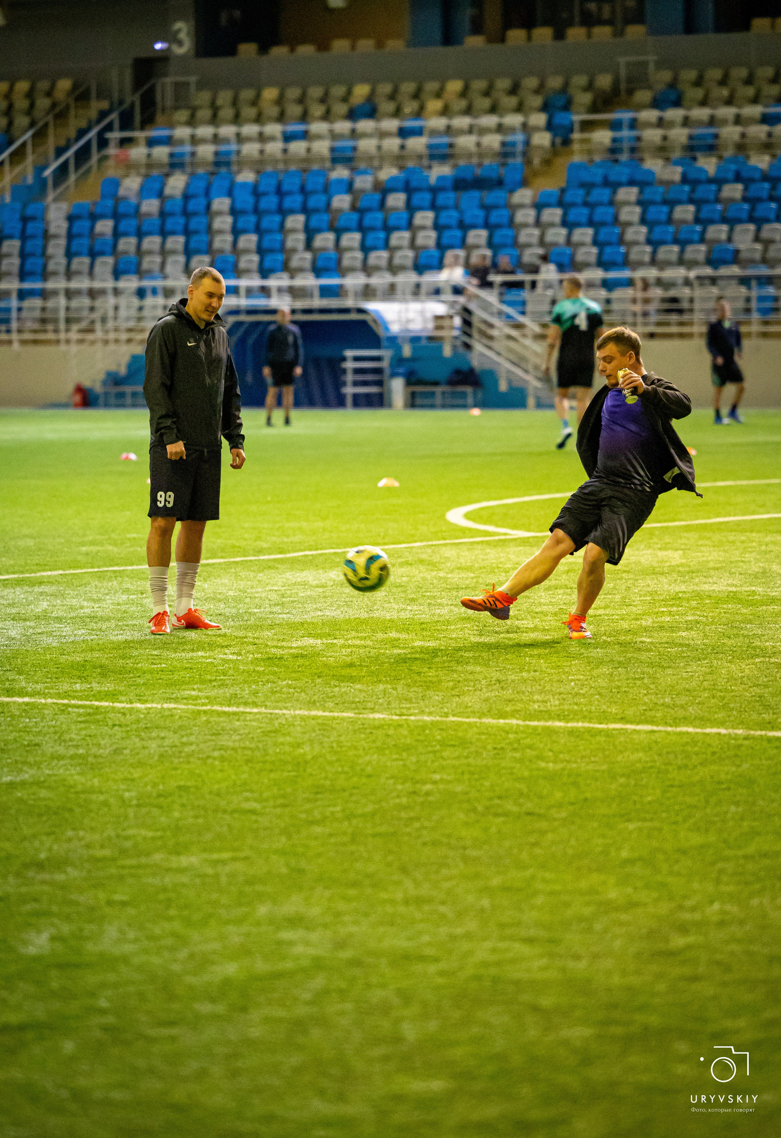 Командор футбол 29.11.2025. Игорь Урывский. Фотограф Красноярск