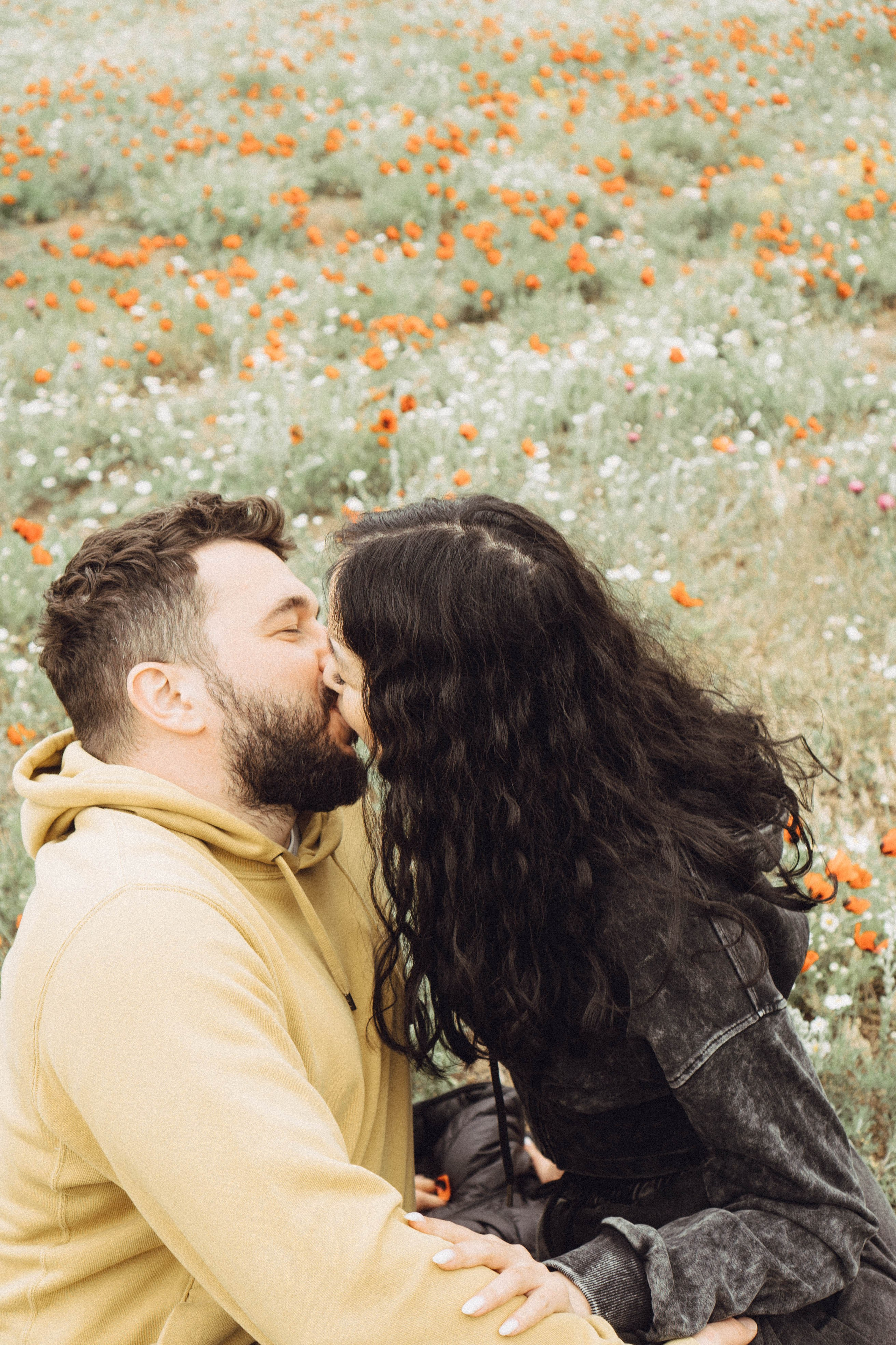 Любовь в маковом поле. Профессиональный фотограф, Санкт-Петербург — Виктория Богомолова