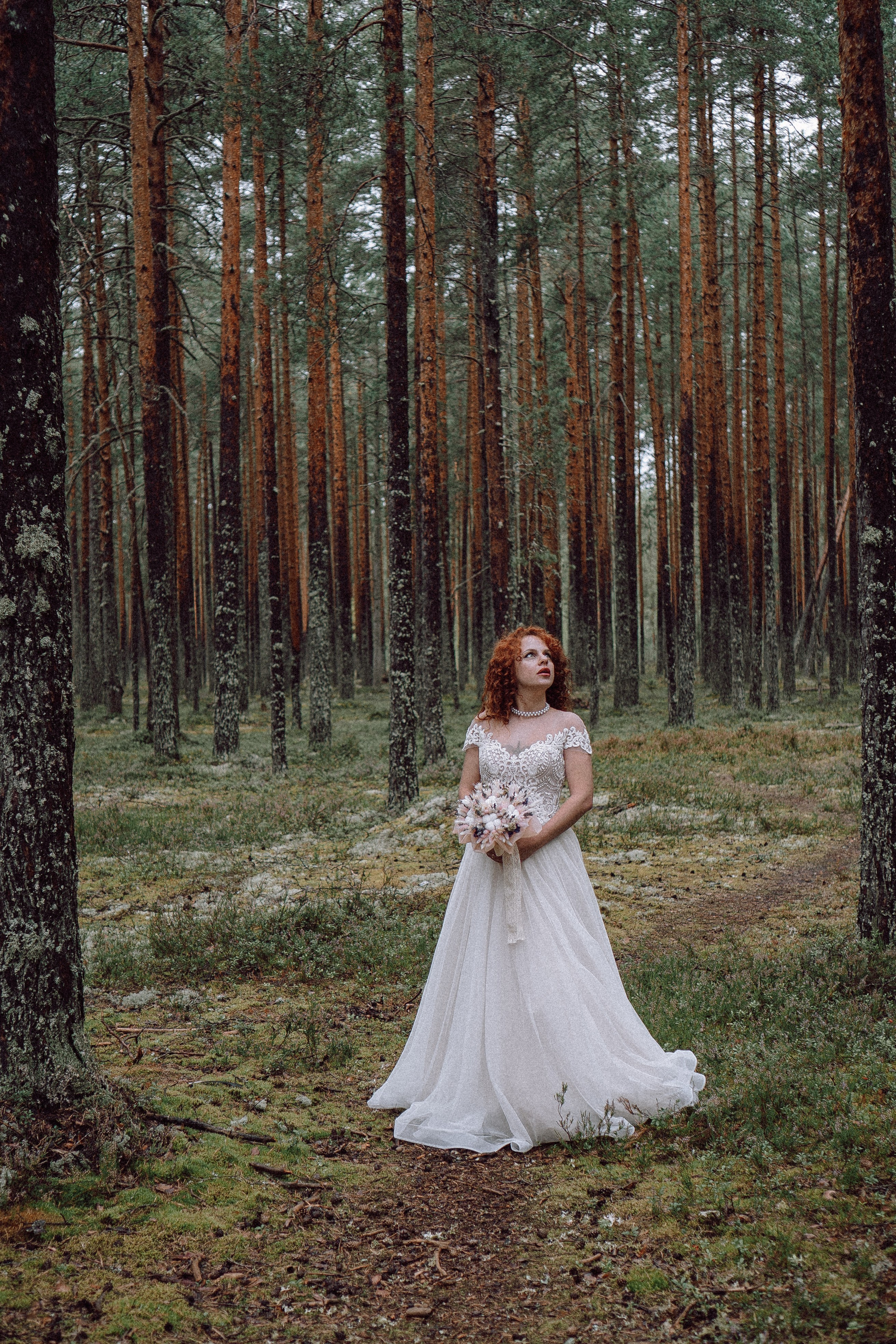 СВАДЕБНАЯ ФОТОСЕССИИЯ ПАРЫ В ГОРОДЕ ПРИОЗЕРСК В СОСНОВОМ ЛЕСУ И С ПИКАПОМ. Профессиональный фотограф, Санкт-Петербург — Виктория Богомолова
