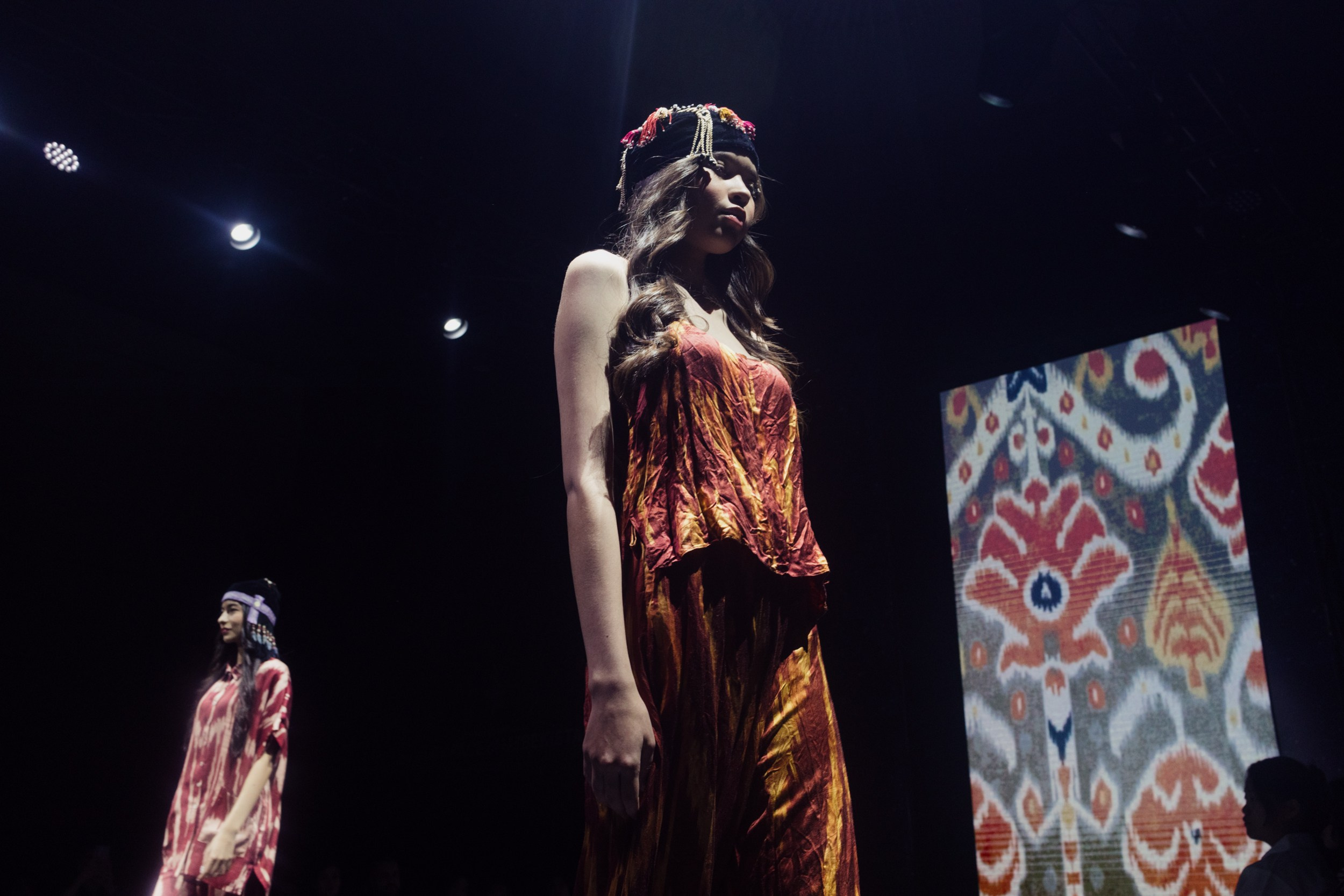 Uzbekistan daily. Commerce & art photographer