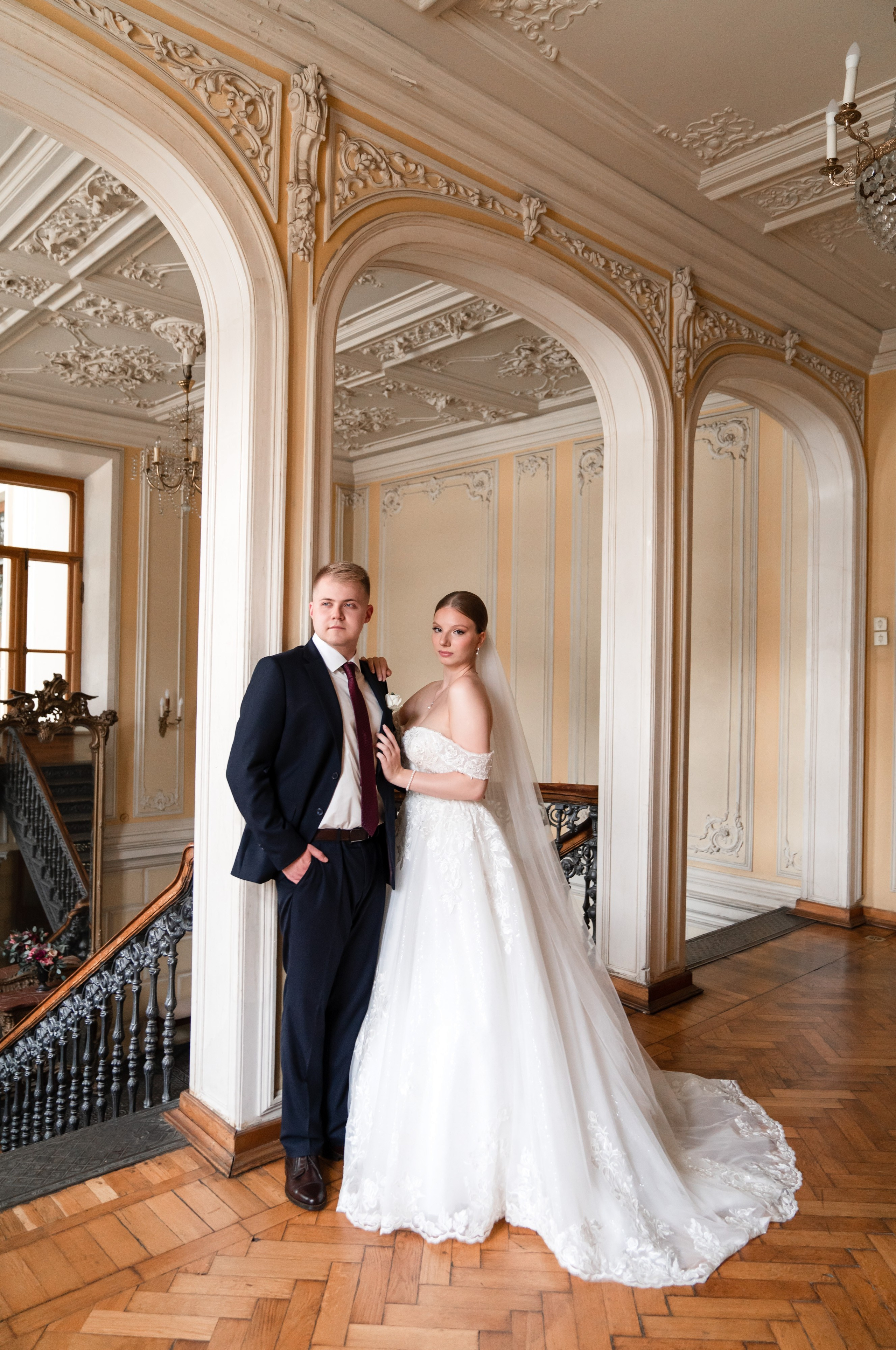 Фотосессия в библиотеке-читальне имени А. С. Пушкина. Свадебный фотограф Вера Климова