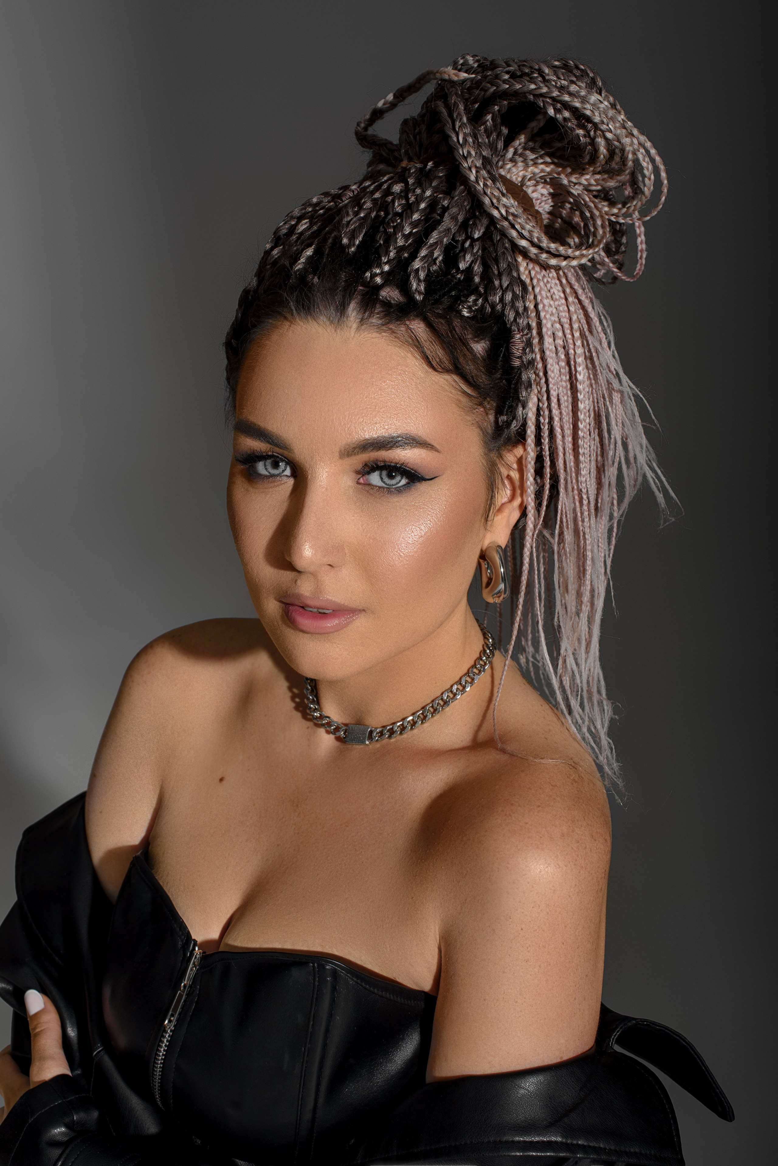 Женский портрет. Фотограф беременности и новорожденных в Рязани