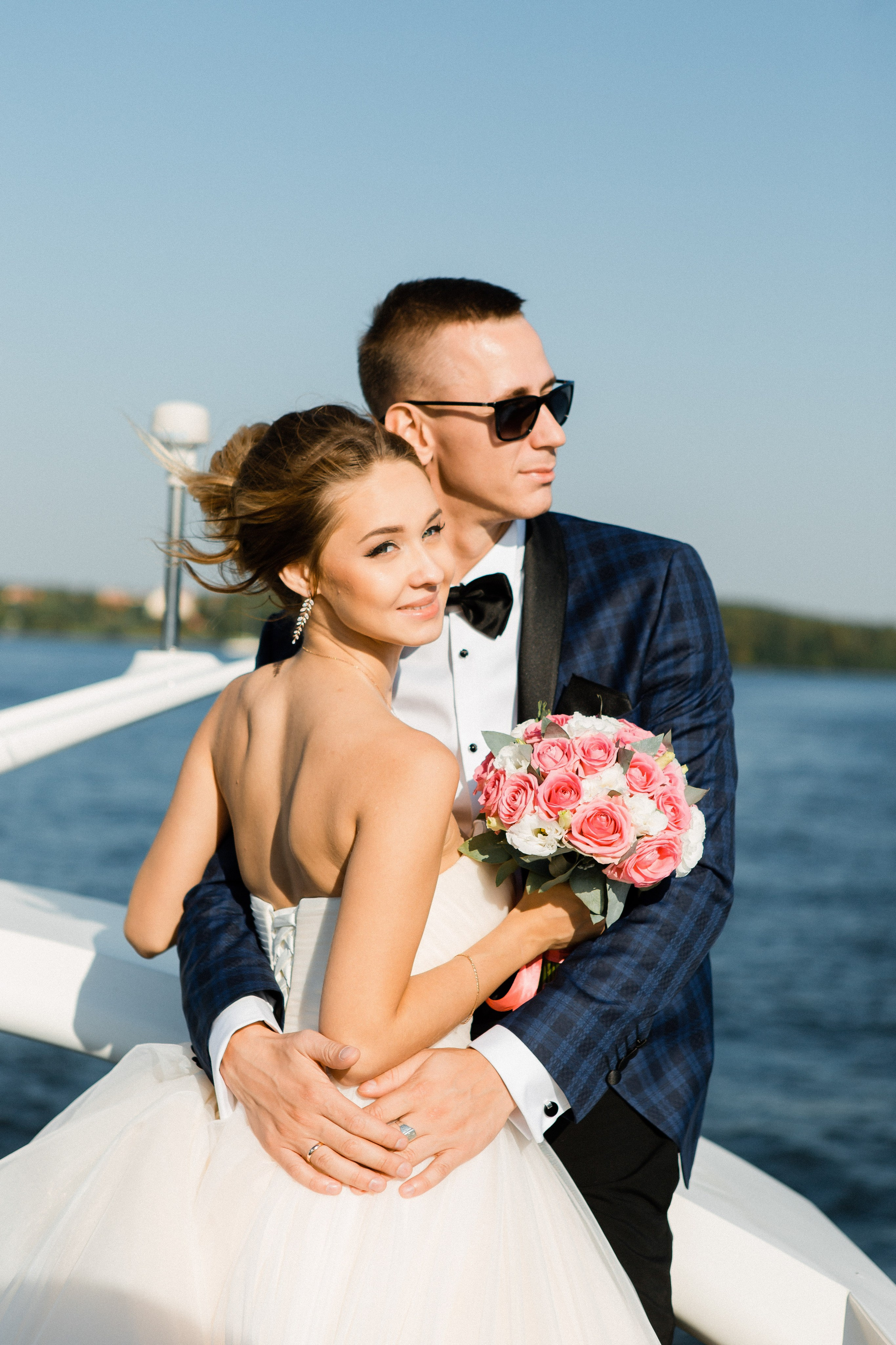 Денис и Ксения. Видеосъемка и фотосъемка свадеб. Фотограф и оператор на свадьбу. Видеосъемка подкастов, собственная видео-фотостудии. Предметная фотосъемка