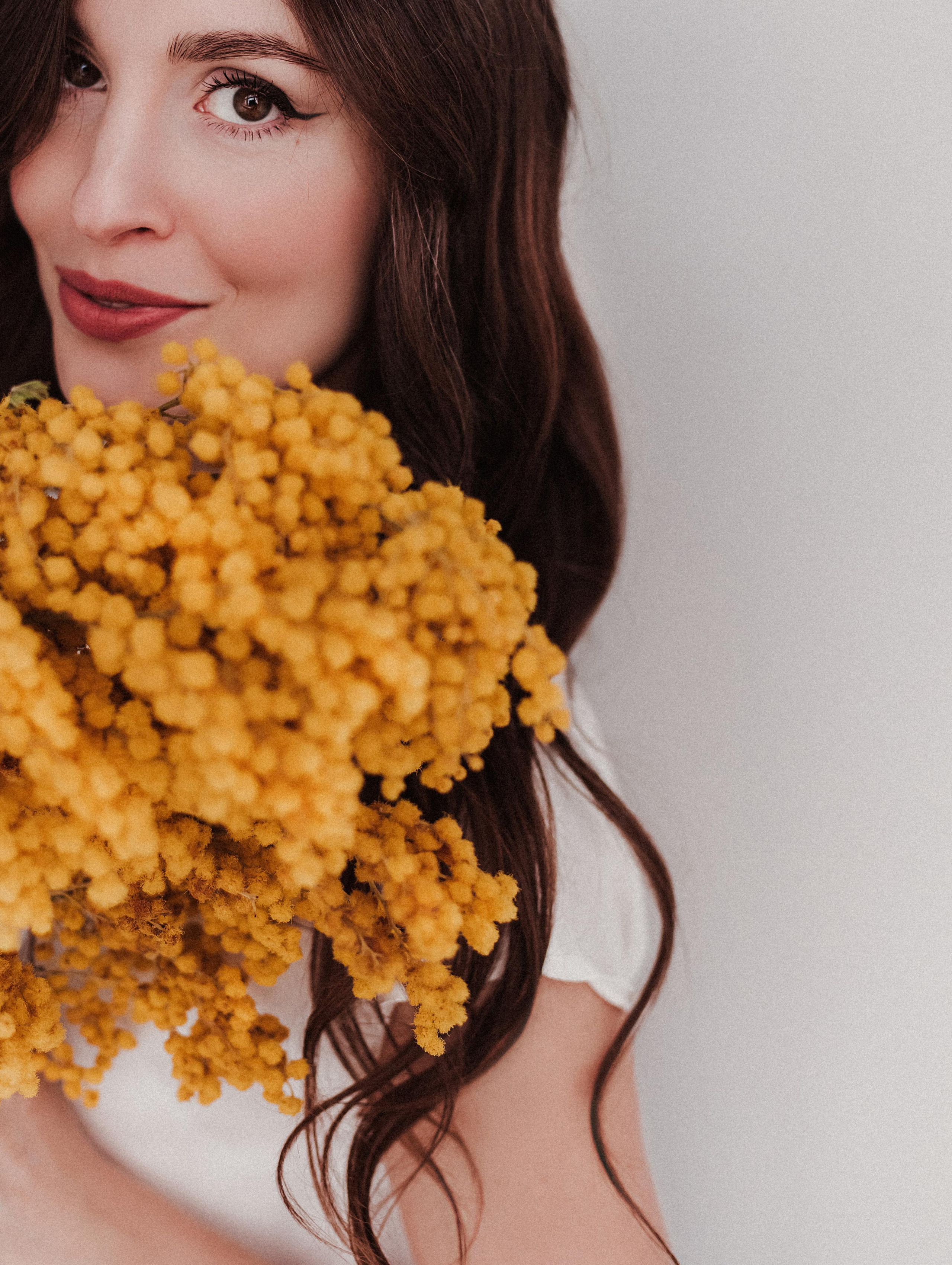 Катерина и мимозовое облако. Mariam Bagdasaryan