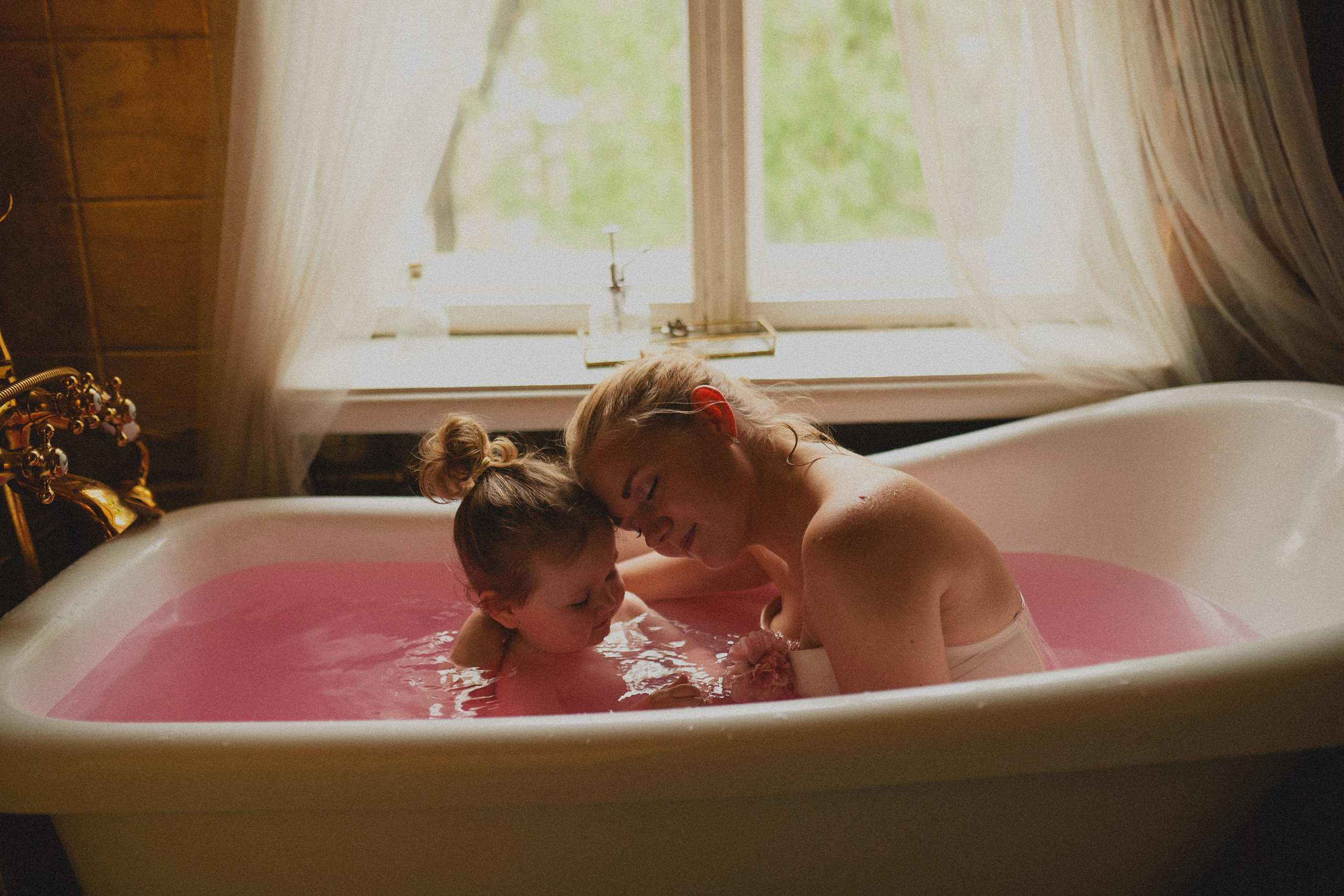 Оля, Кирилл и Мия. Главная