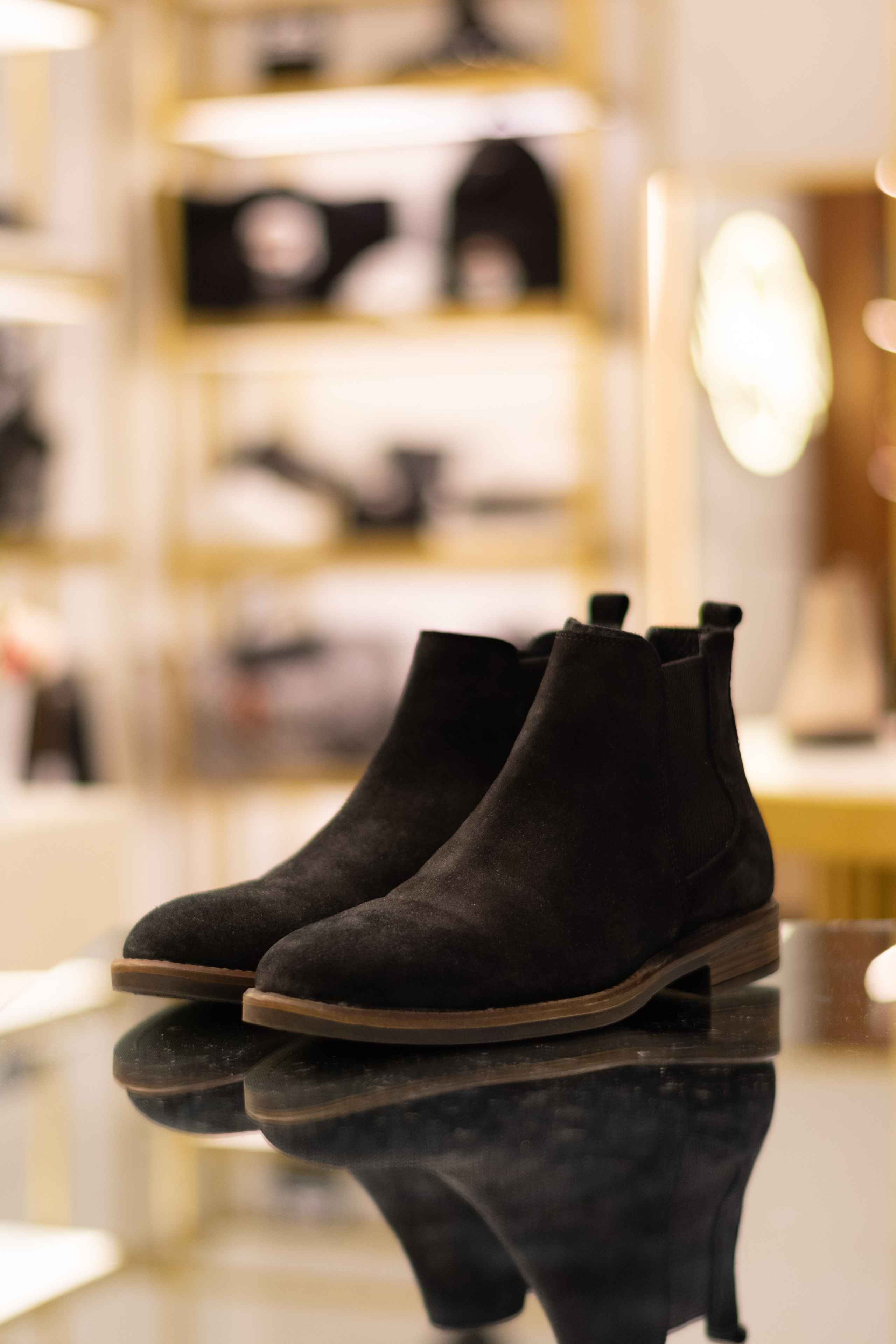 Для организаций. Предметная фотосессия для обувного магазина Capsula. Фотограф/видеограф Богдан Голованов