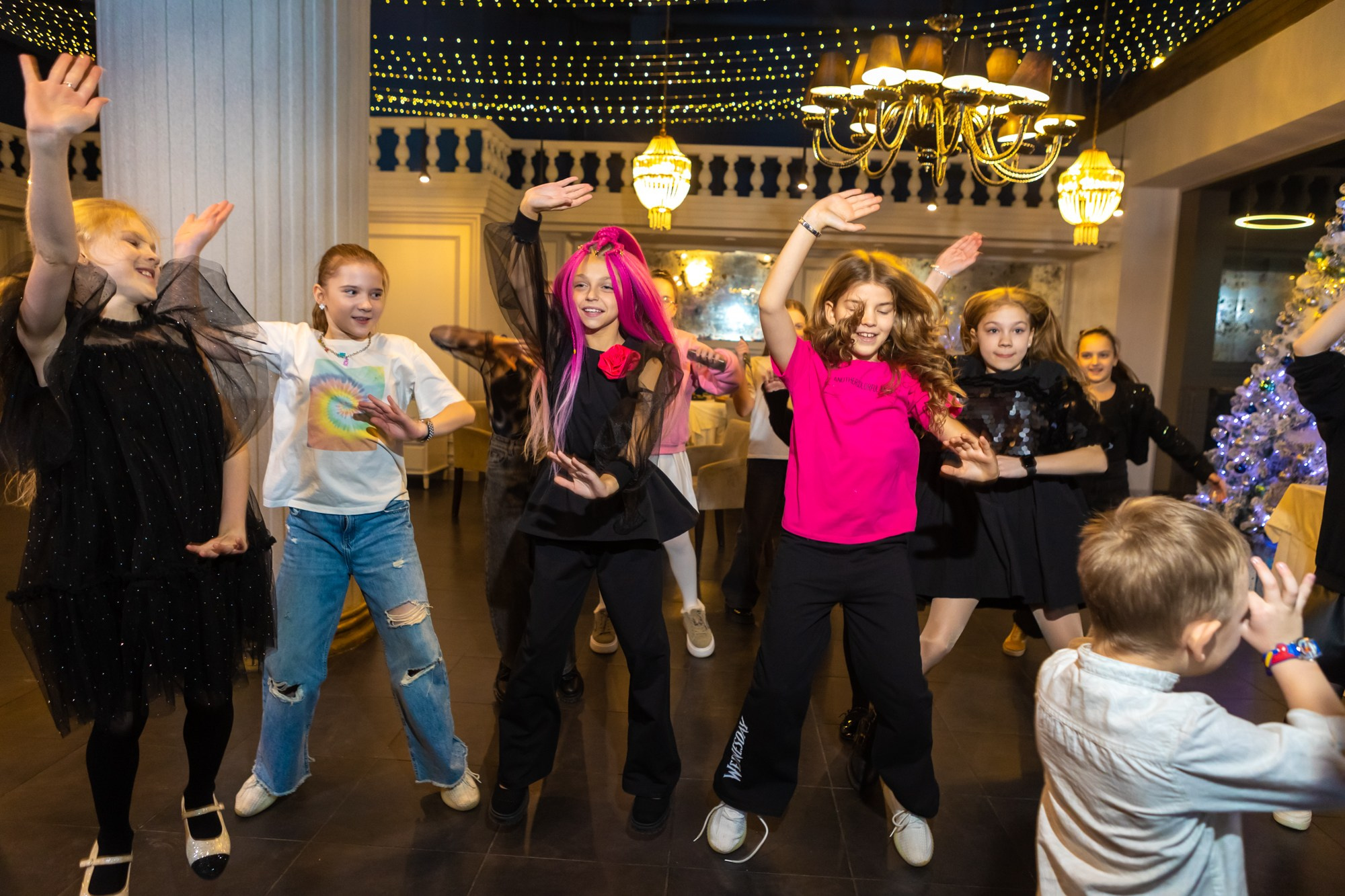 День Рождения в ресторане Космос. Фотограф в Оренбурге. Профессиональный фотограф