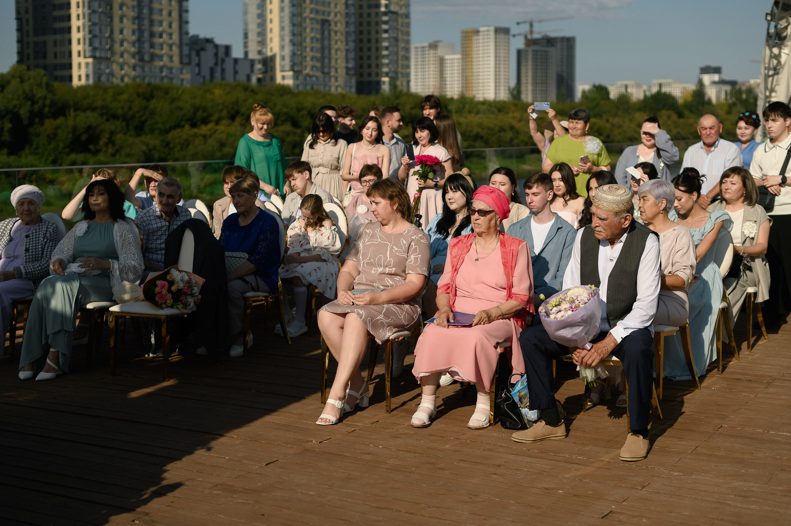 Одним солнечным днем на берегу реки. Евгений Нисковских — свадебный и репортажный фотограф в Тюмени