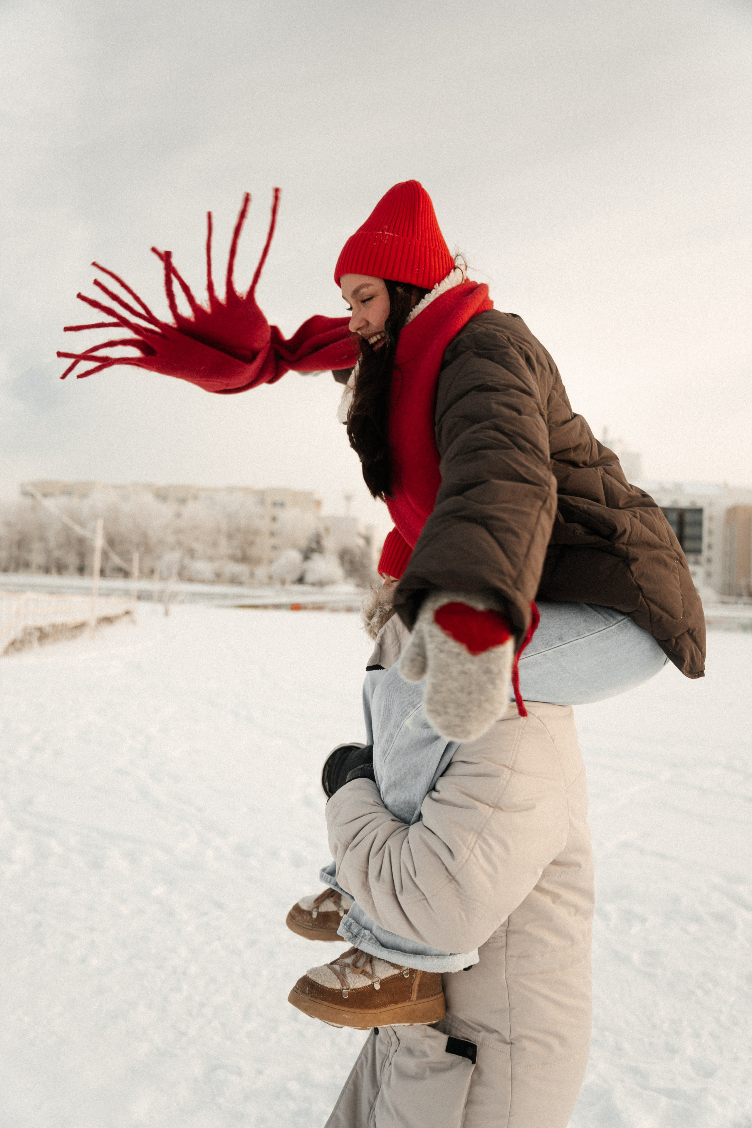 [our pulses aligned…]. Фотограф в Архангельске