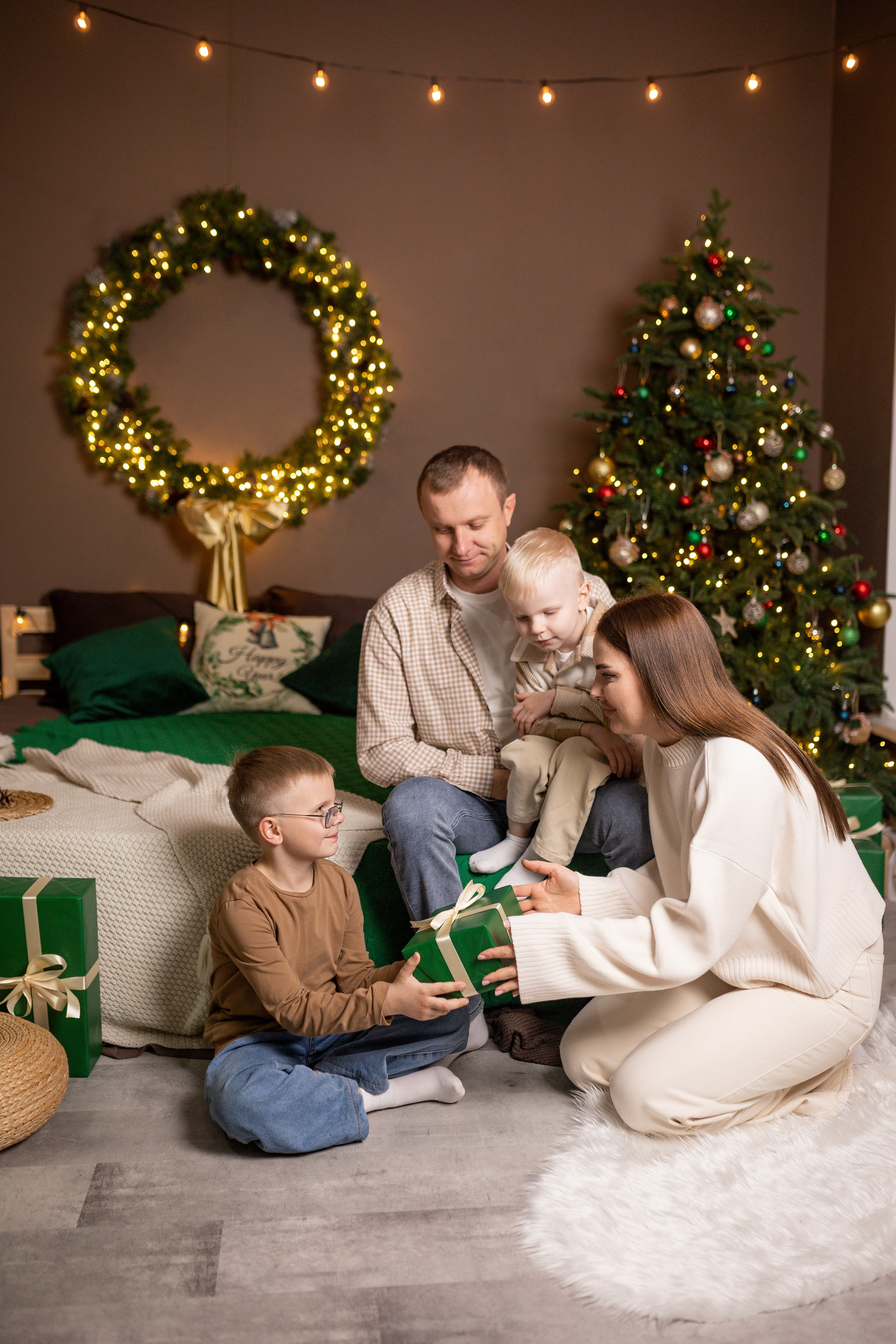 Семейная новогодняя фотосессия. Семейный, детский, свадебный фотограф в Георгиевске Дарья Домникова