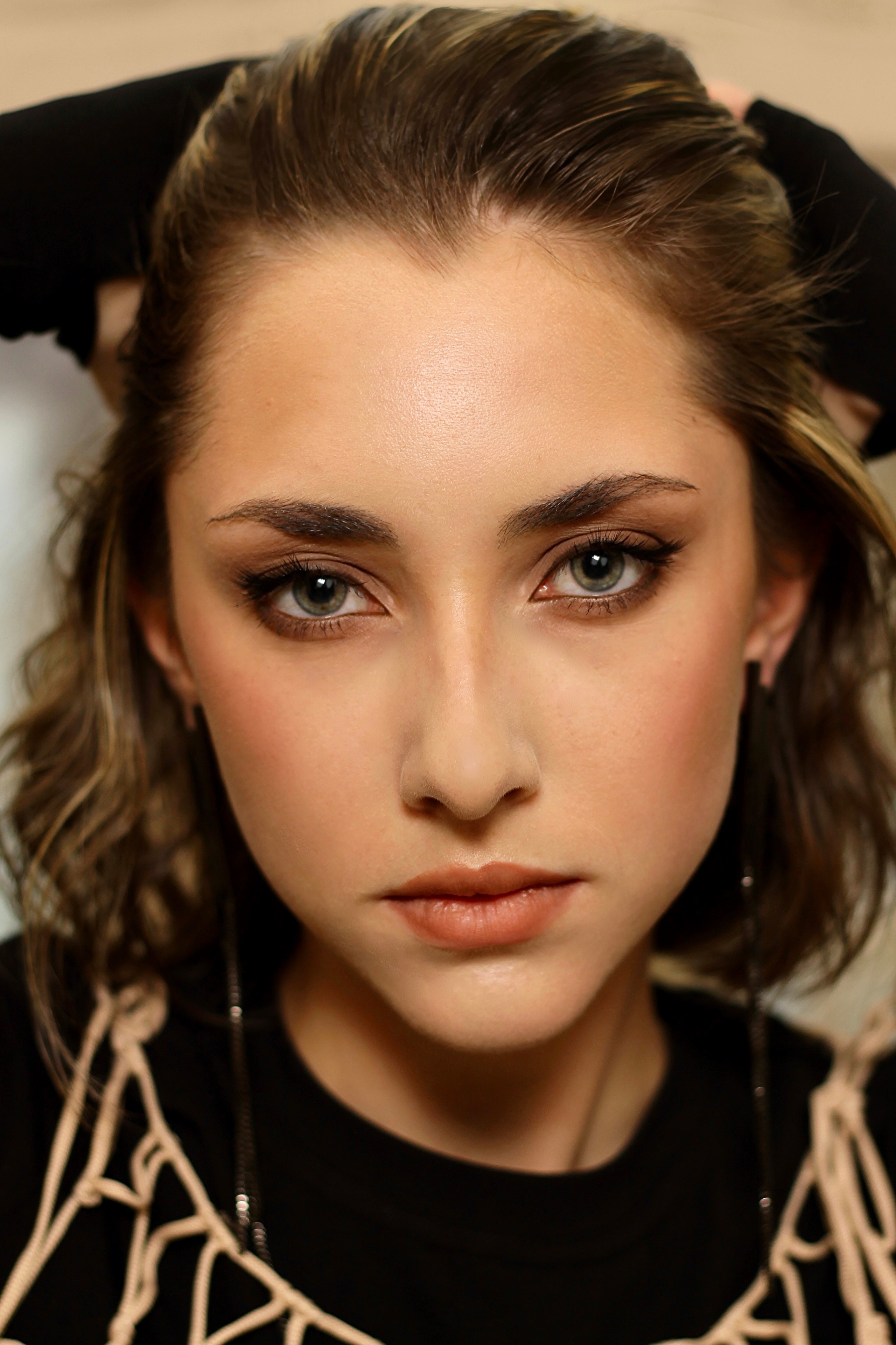 Юлия З. Фото и видео продакшн в Москве — съемка для брендов и маркетплейсов