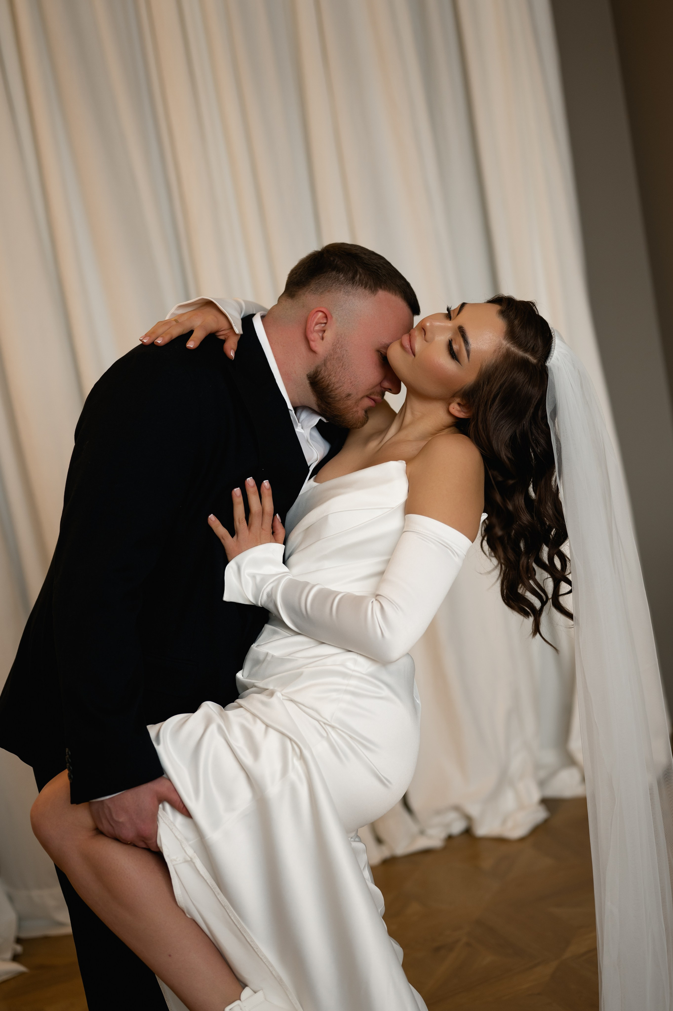 Свадебная фотосессия в студии. Свадебный и семейный фотограф в Краснодаре Алина Мельник