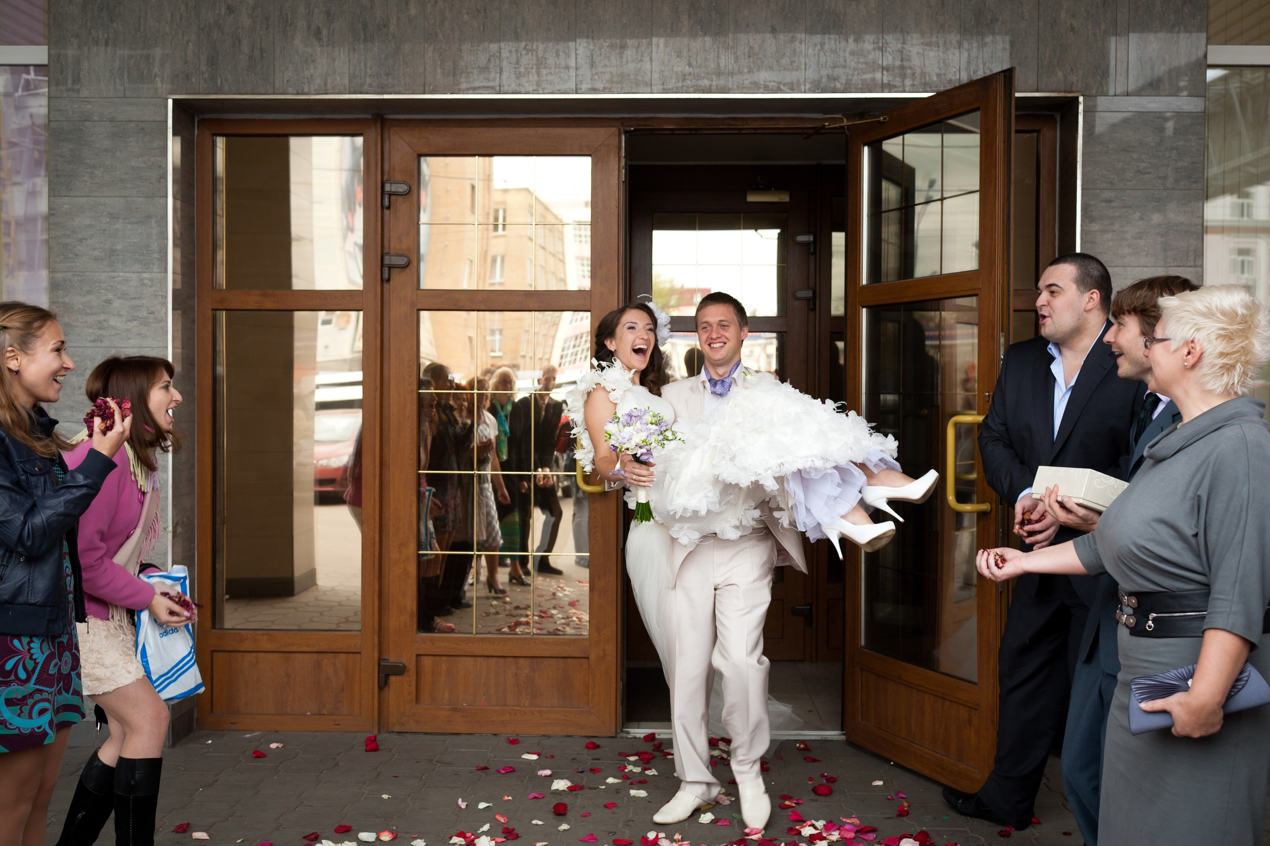 Съемка свадьбы в Серебряном бору. Фотографы в Москве Светлана Устинова и Сергей Грачев