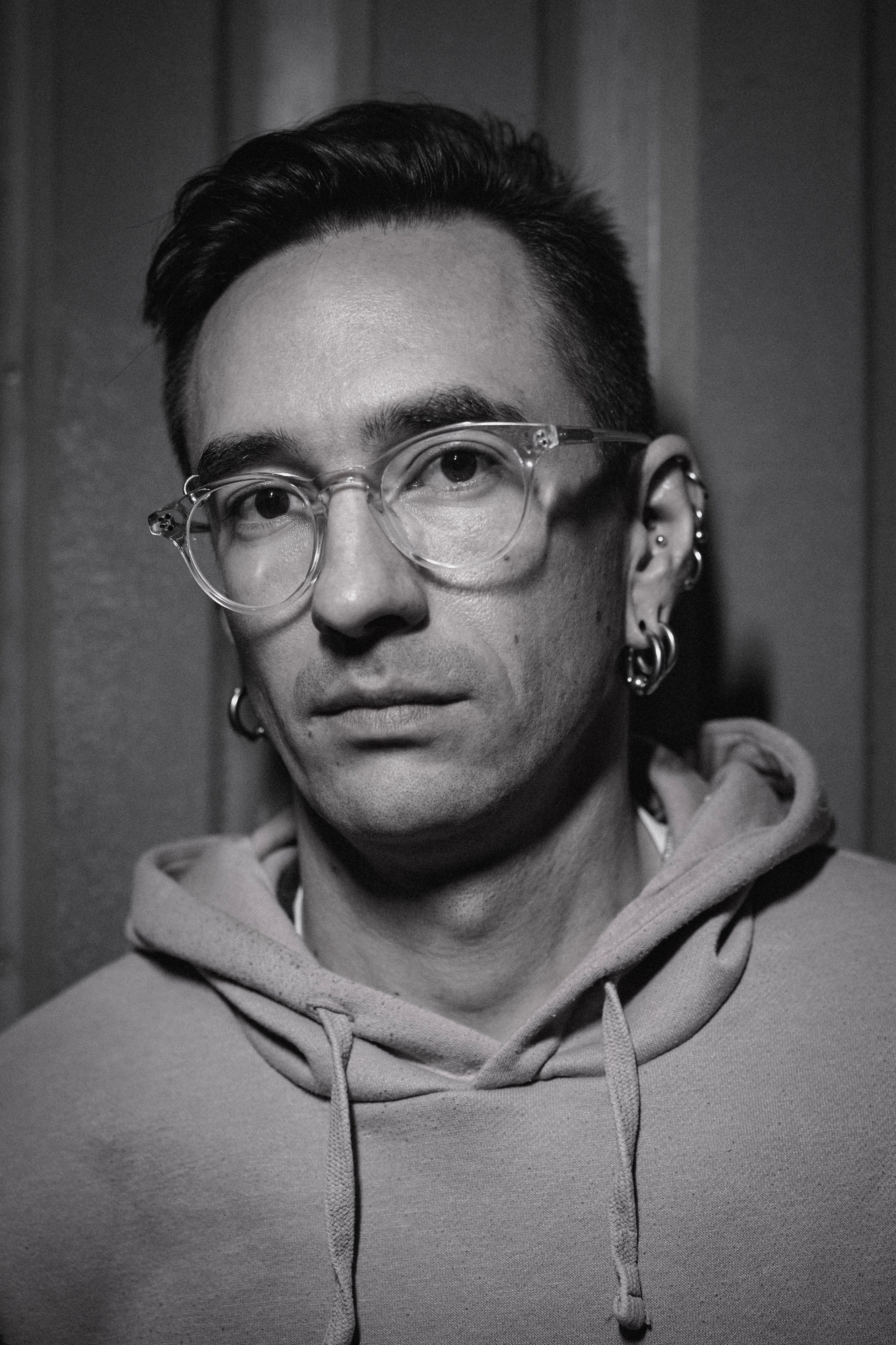 Контент для экспертов. Портретный фотограф в Москве Александр Денисов