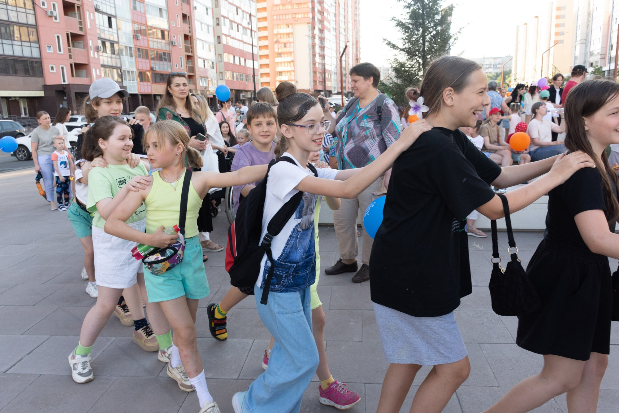 Фестиваль современного исполнительского искусства (Сквер Академ Риверсайд). Фотограф Максим Буряк
