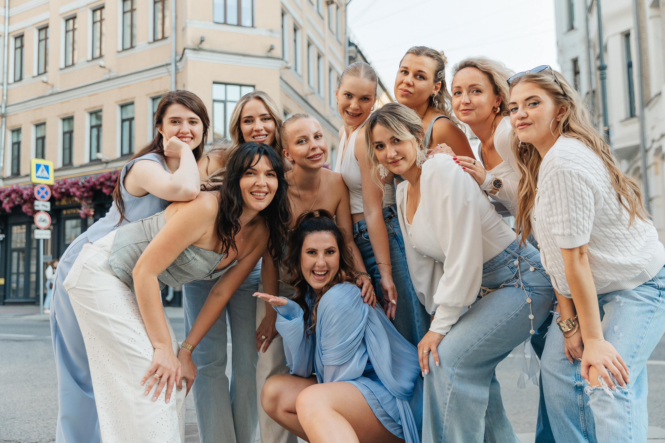 Девичник в Jam в голубом цвете. Фотограф Москва, Балашиха, МО. Свадьбы, репортажи, контент, портреты
