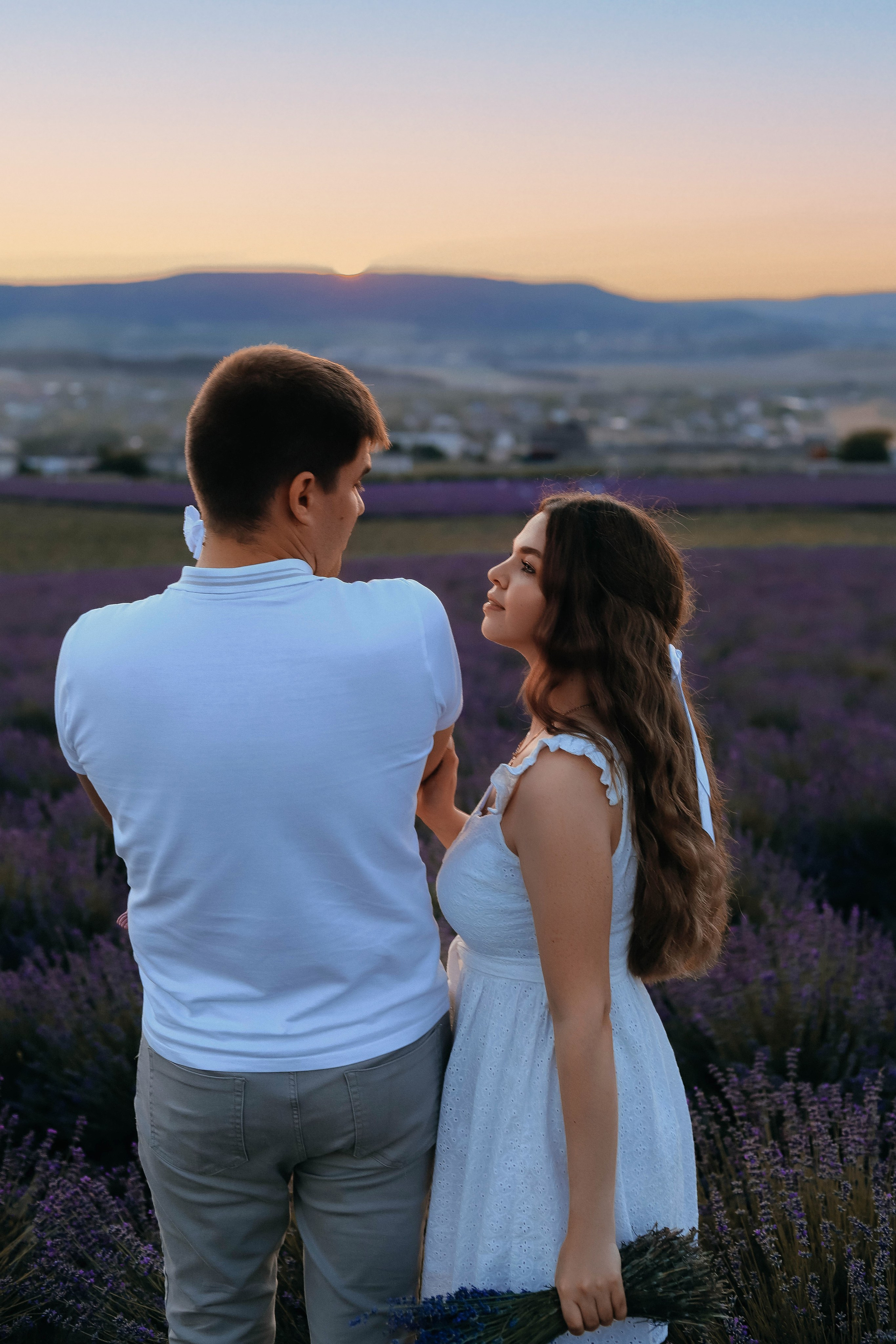Тамара и Сергей в лаванде. Женский/Детский фотограф в Симферополе Вероника Слепогина