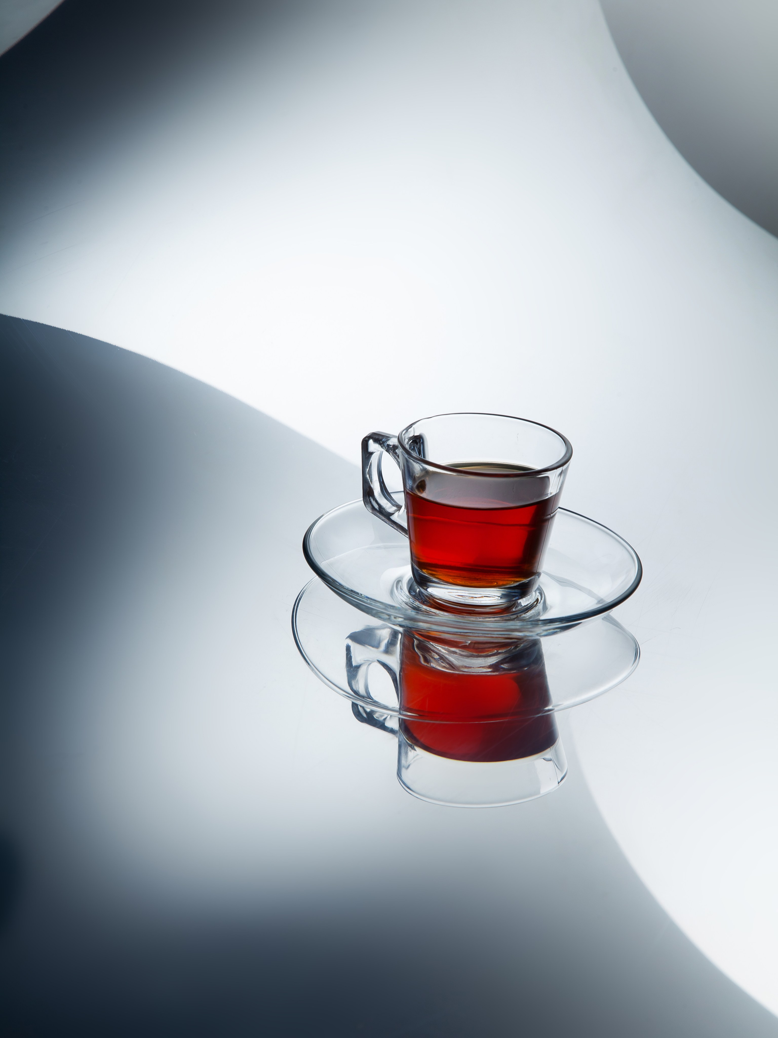 Пьяная чашка. Фотограф Мария Кольцова