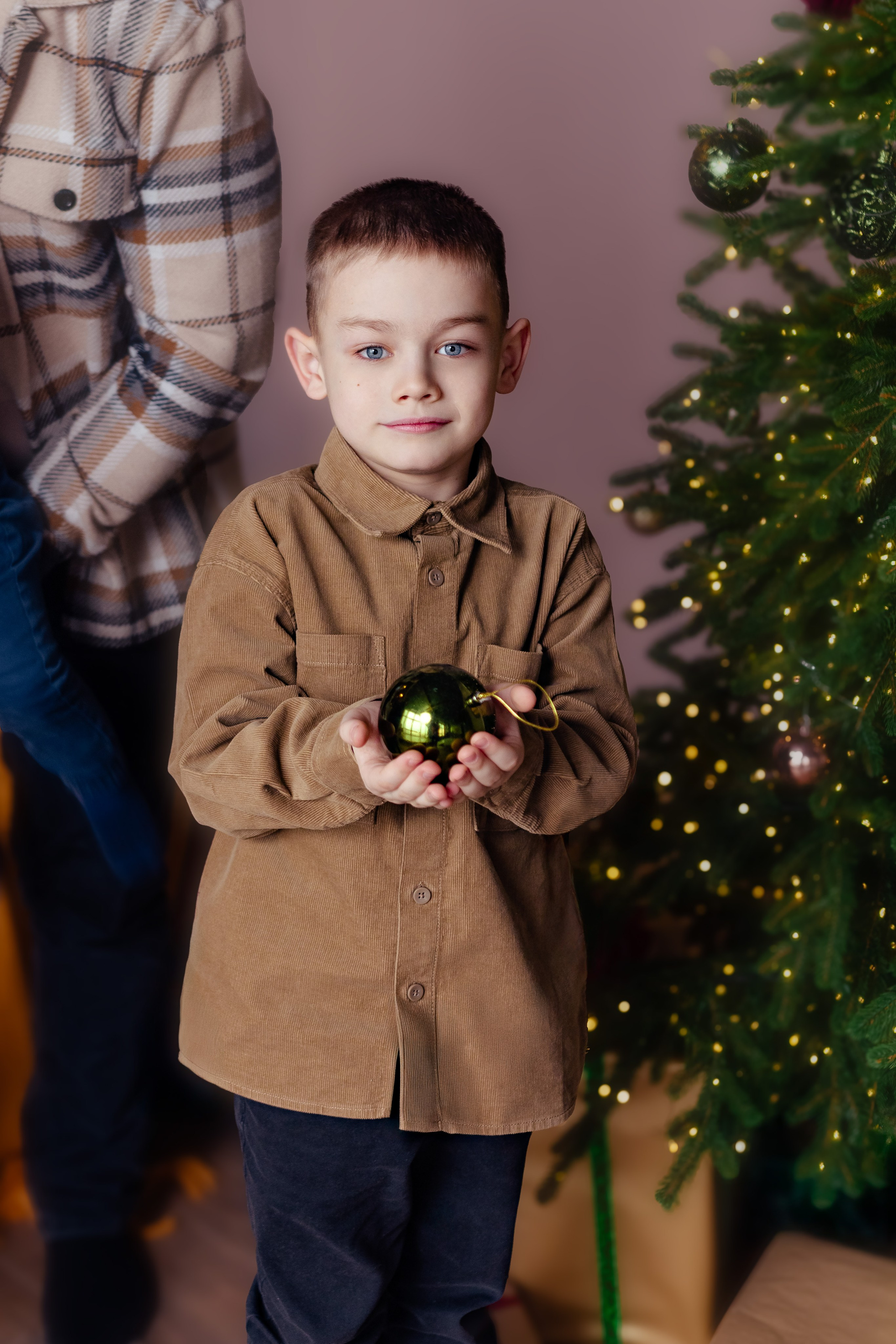 Семейная новогодняя фотосессия в студии Минска