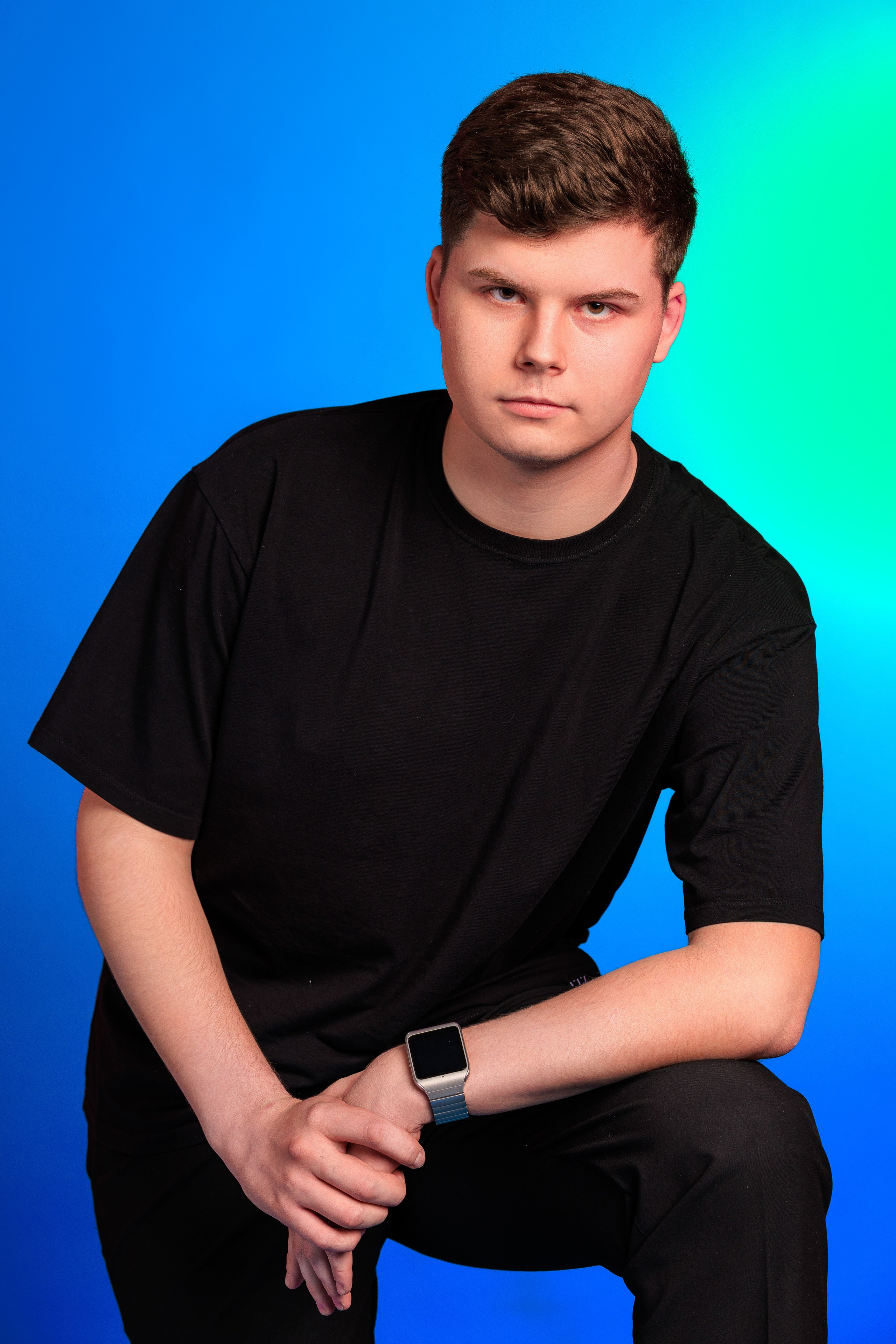 Смотреть фотки в фотостудии. Выпускные альбомы Геленджик, Новороссийск, Краснодар, Туапсе