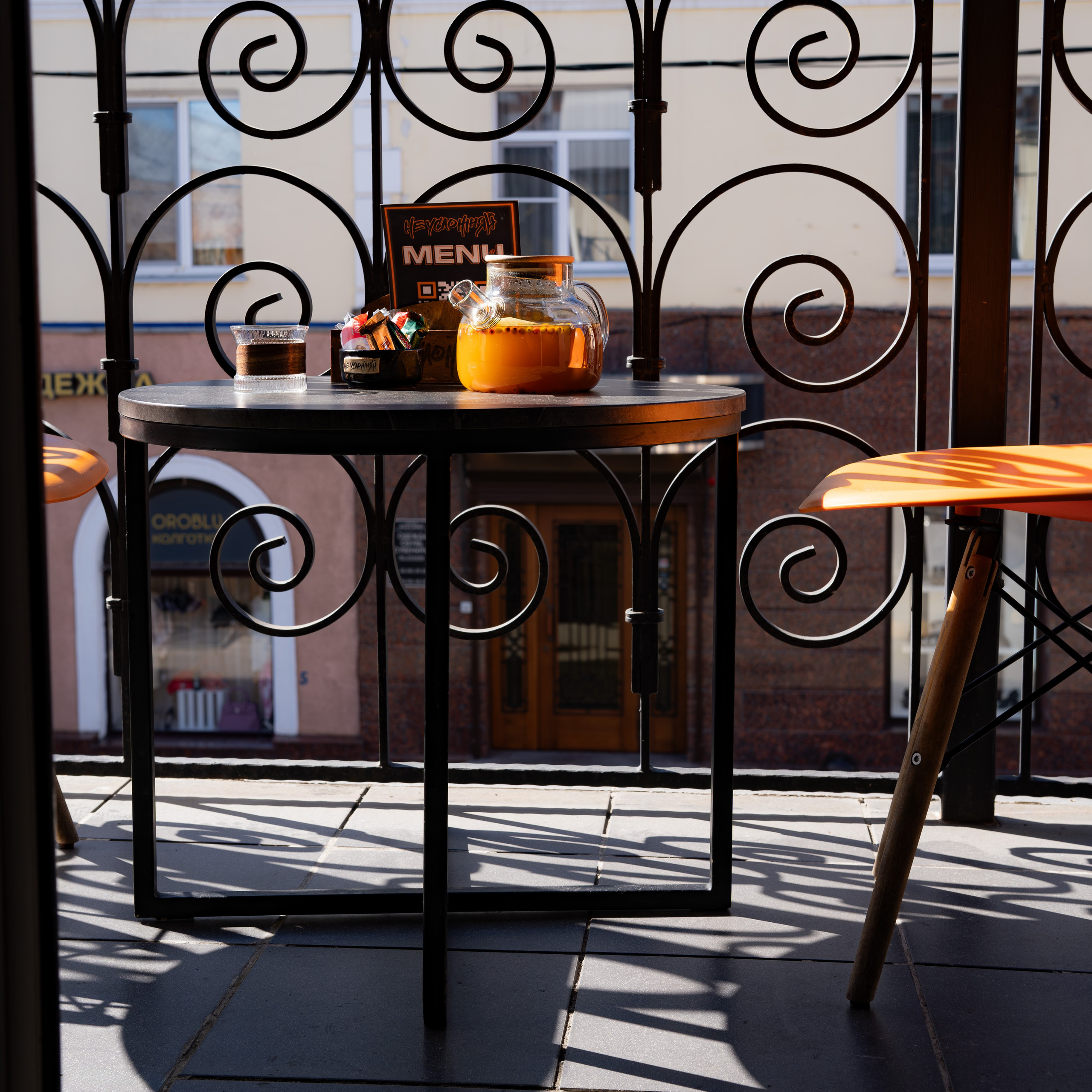 Фотографии заведения Не усложняй. JOHNNY SOLOVEV VISION