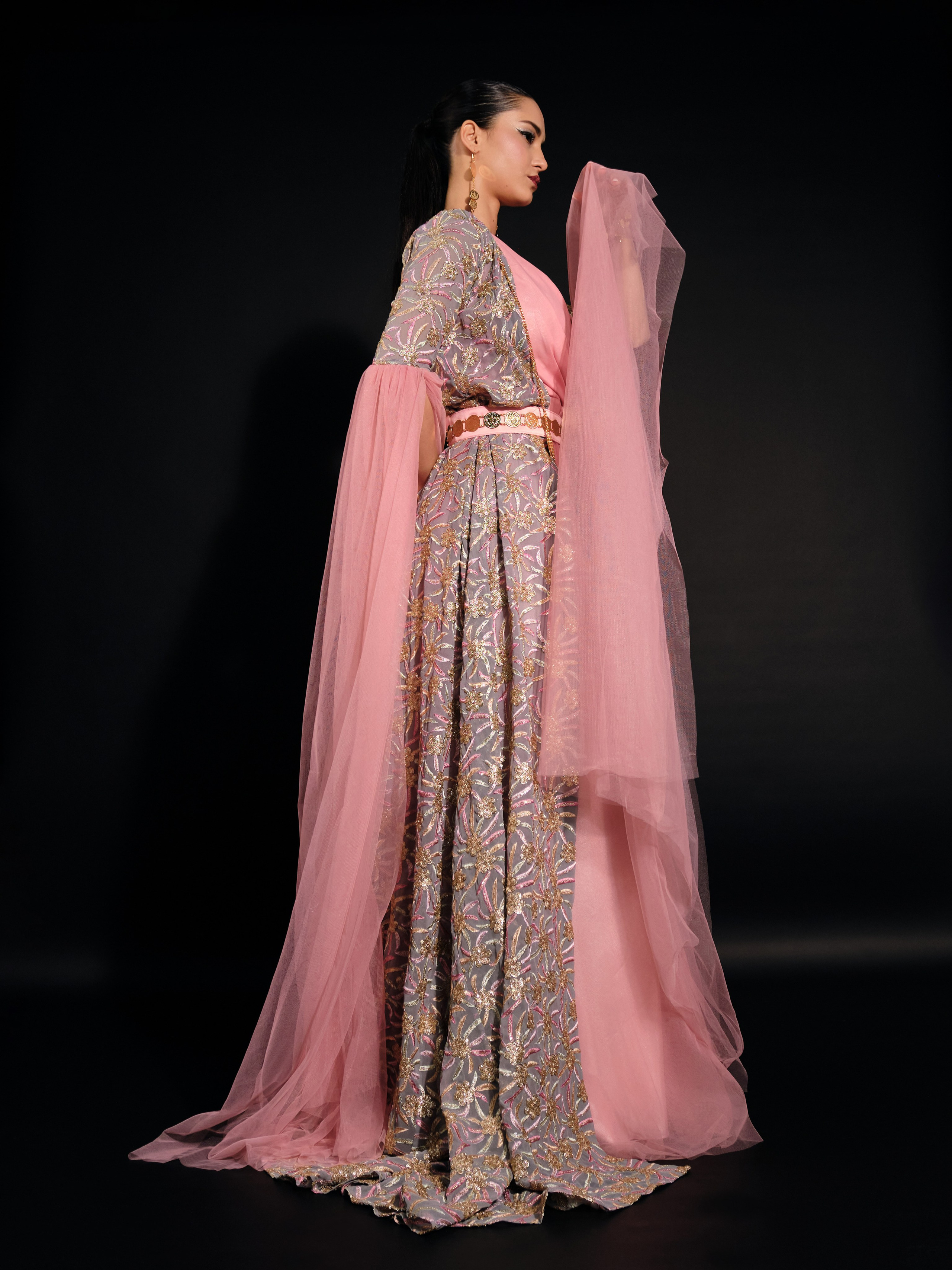 FA by Fatima Alhashimi. Коммерческий, репортажный фотограф в Москве Лейла Мару