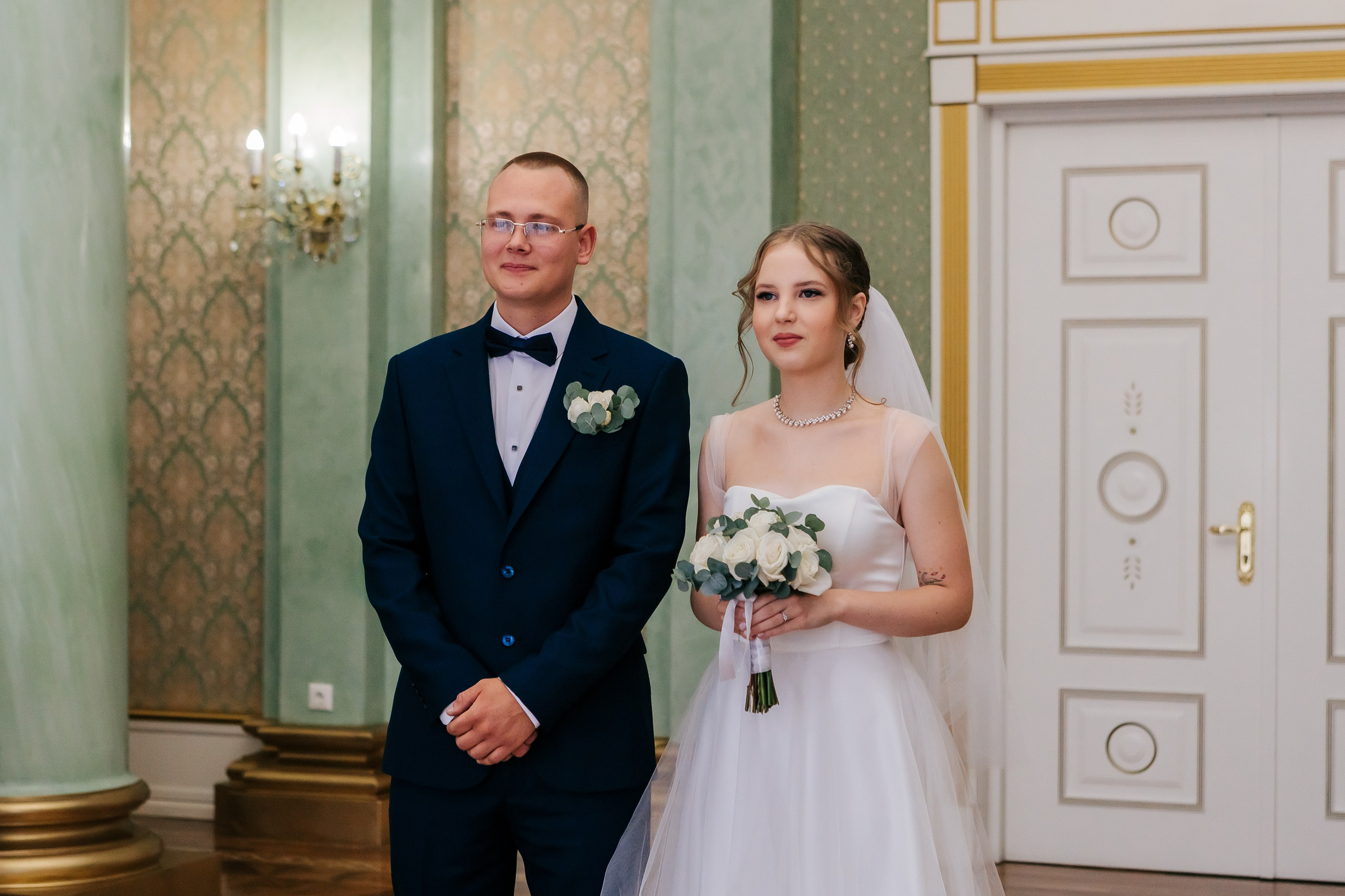 ЗАГС на Малыгина. Фотограф Илья Силин