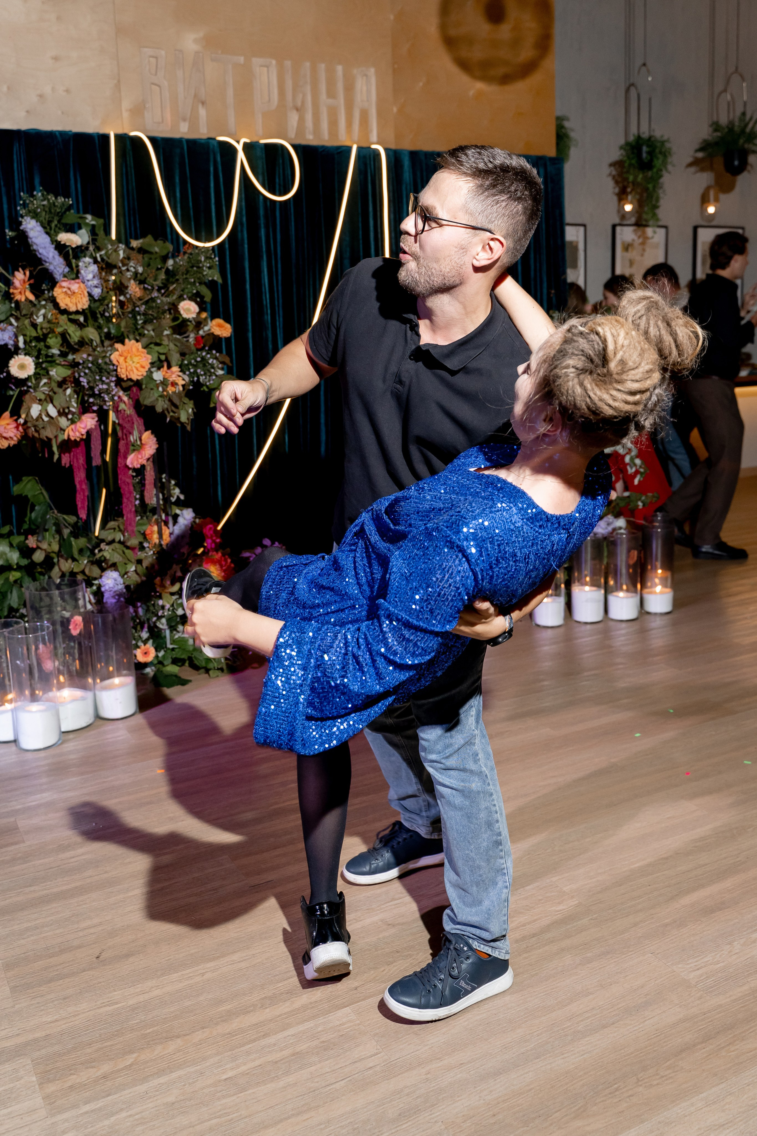 Репортаж мероприятия, репортажная съемка в Москве и Московской области, фотограф на мероприятие, фотосъемка юбилея, репортаж свадьбы, event, фотосессия на фотозоне, фотограф на юбилей, фотограф на день рождения, репортажный фотограф, съемка мероприятия, съемка на фотозоне, фотограф на корпоратив, фотограф на свадьбу, фотограф на детский праздник, фотограф на выпускной. Свадебный репортаж в лофте.