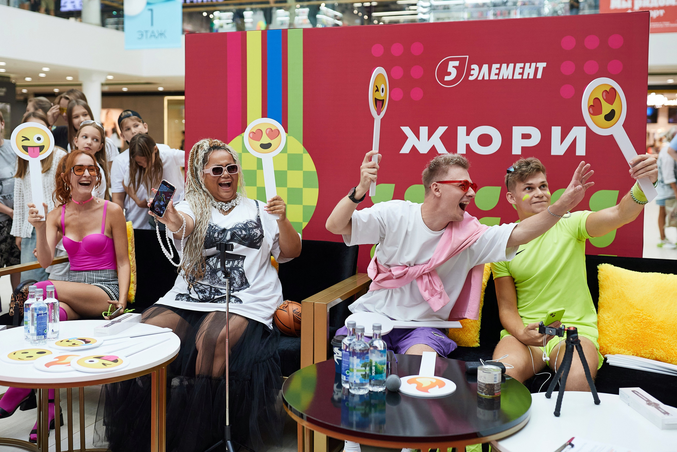 5 элемент-ЯРКИЕ ПОКУПАЮТ ЗДЕСЬ. Репортажный фотограф в Минске. Алексей Матюшков