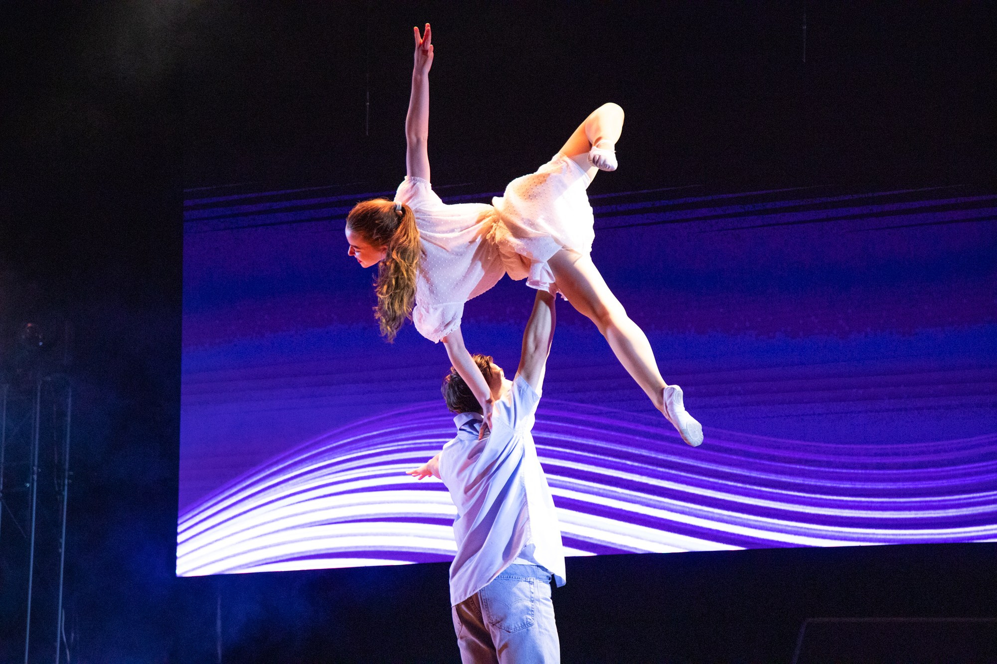 Гала-концерт «Студвесна на Кубани». Репортажный, промышленный и маркетплейс-фотограф Дмитрий Чернат