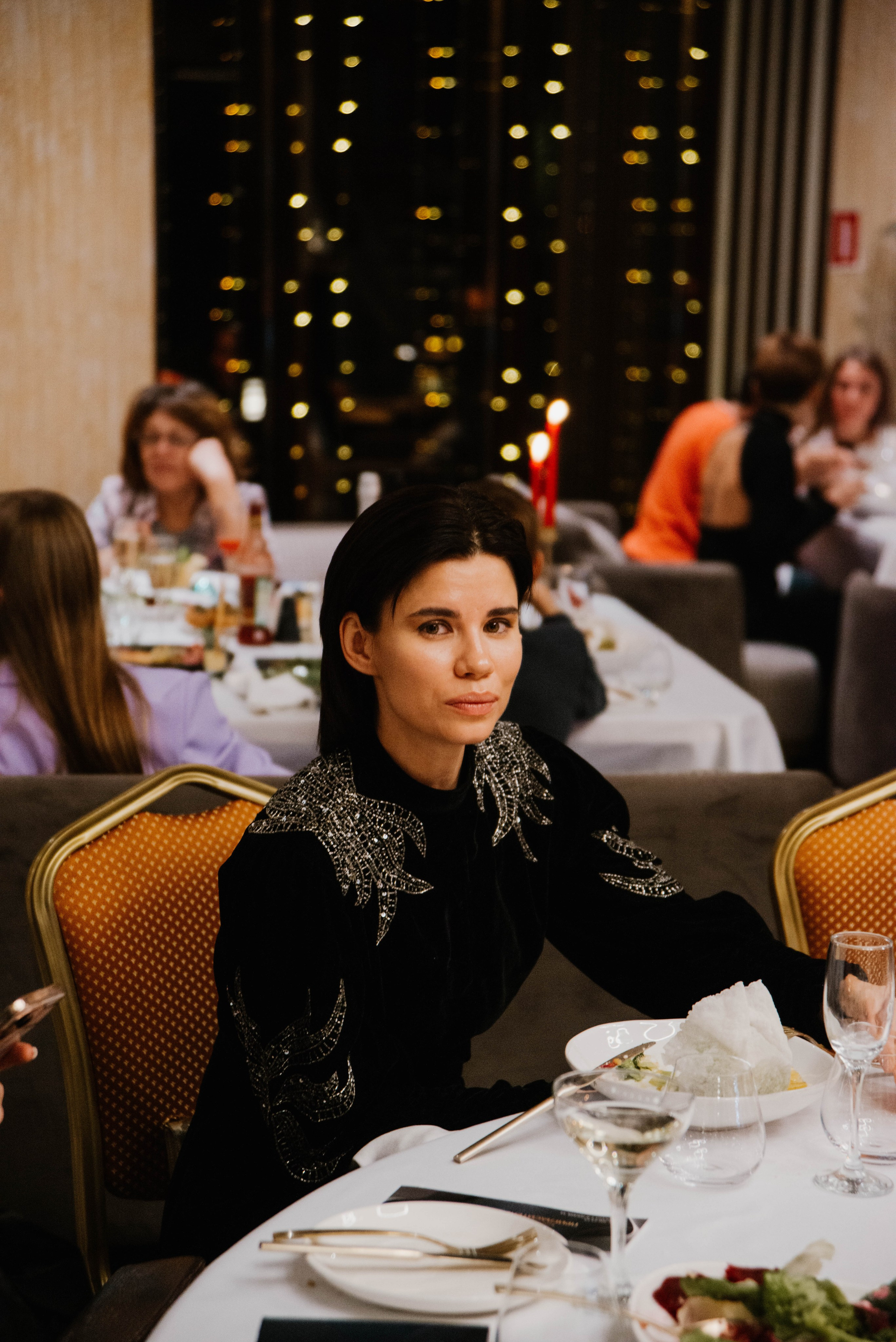 Праздник в стенах клубного пространства «Своя Среда». Ксения Glossa. Портретный и репортажный фотограф в Самаре