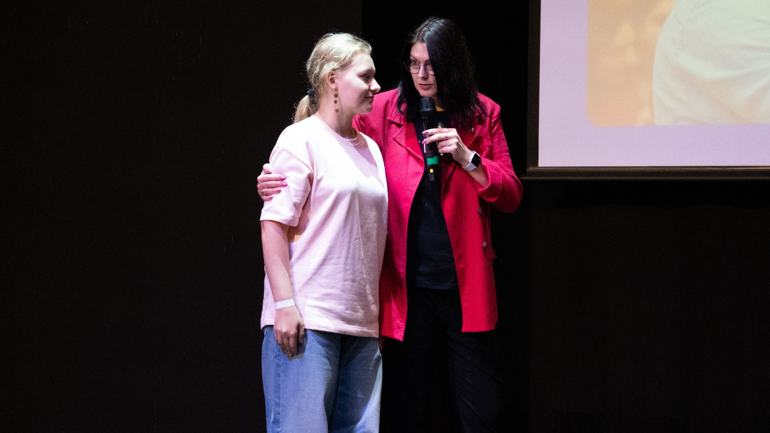 «ПОД (Р}ОСТКИ РОССИИ» в музее-заповеднике «Горки Ленинские» 2025. Фотограф и видеооператор Екатерина Гнатюк