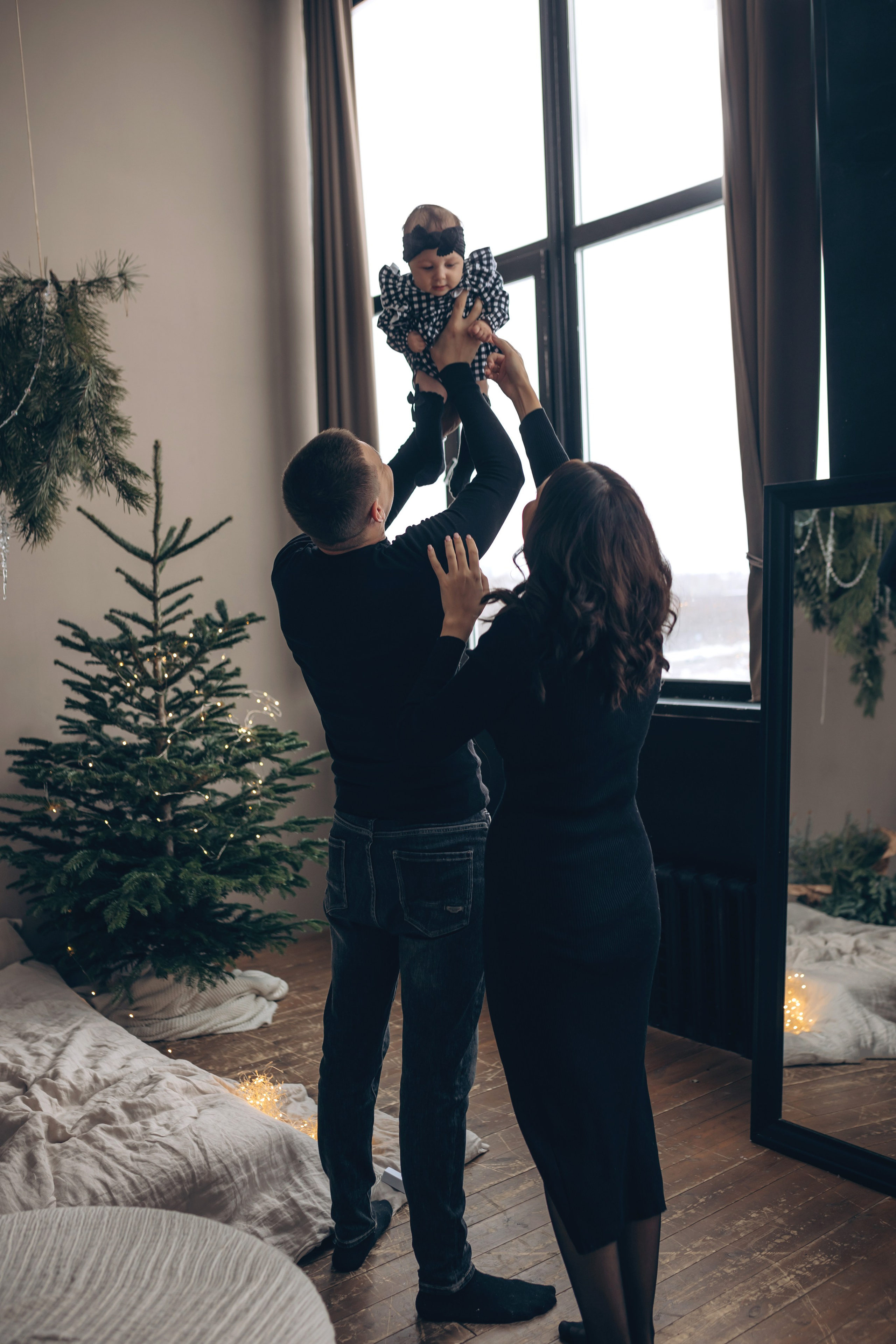 Семья в студии. Главная