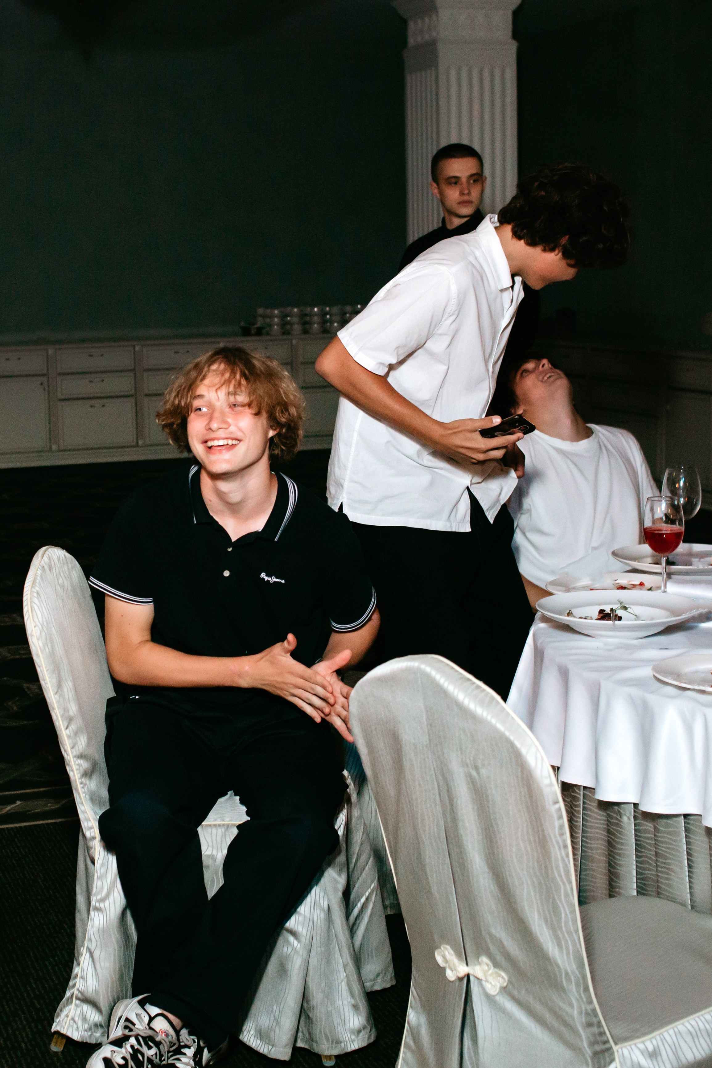 Выпускной 2025 (9класс) 124 школа. Фотограф в Челябинске Ополихина Анна