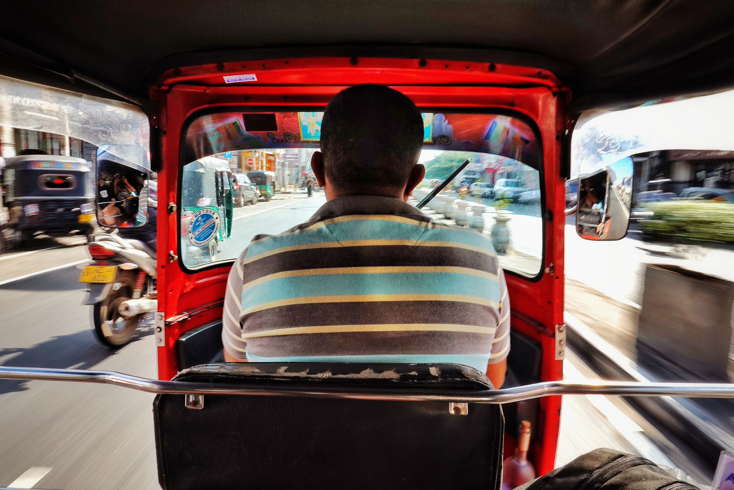 Sri lanka is good. See the moment and catche. commercial and reportage