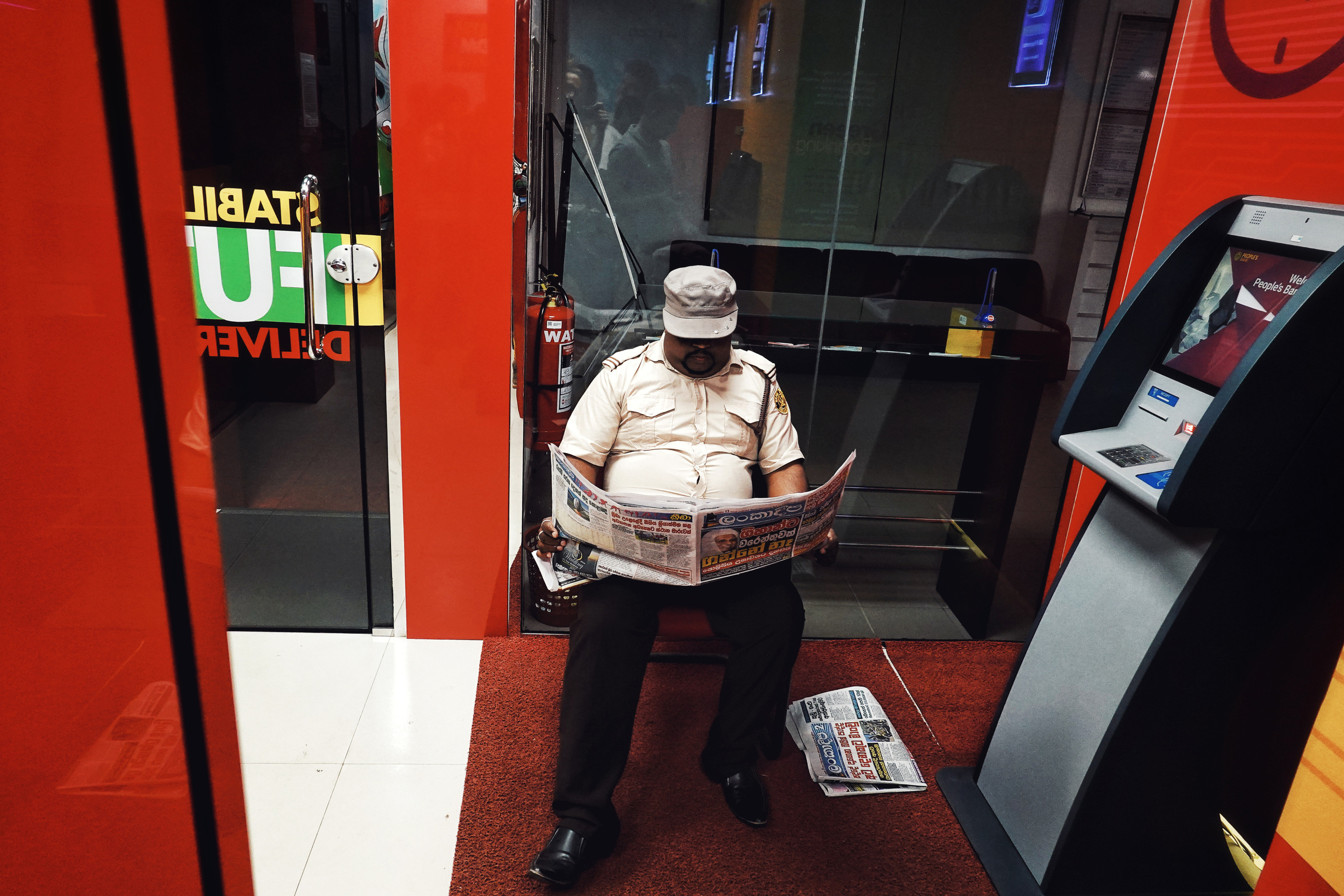 Sri lanka is good. See the moment and catche. commercial and reportage