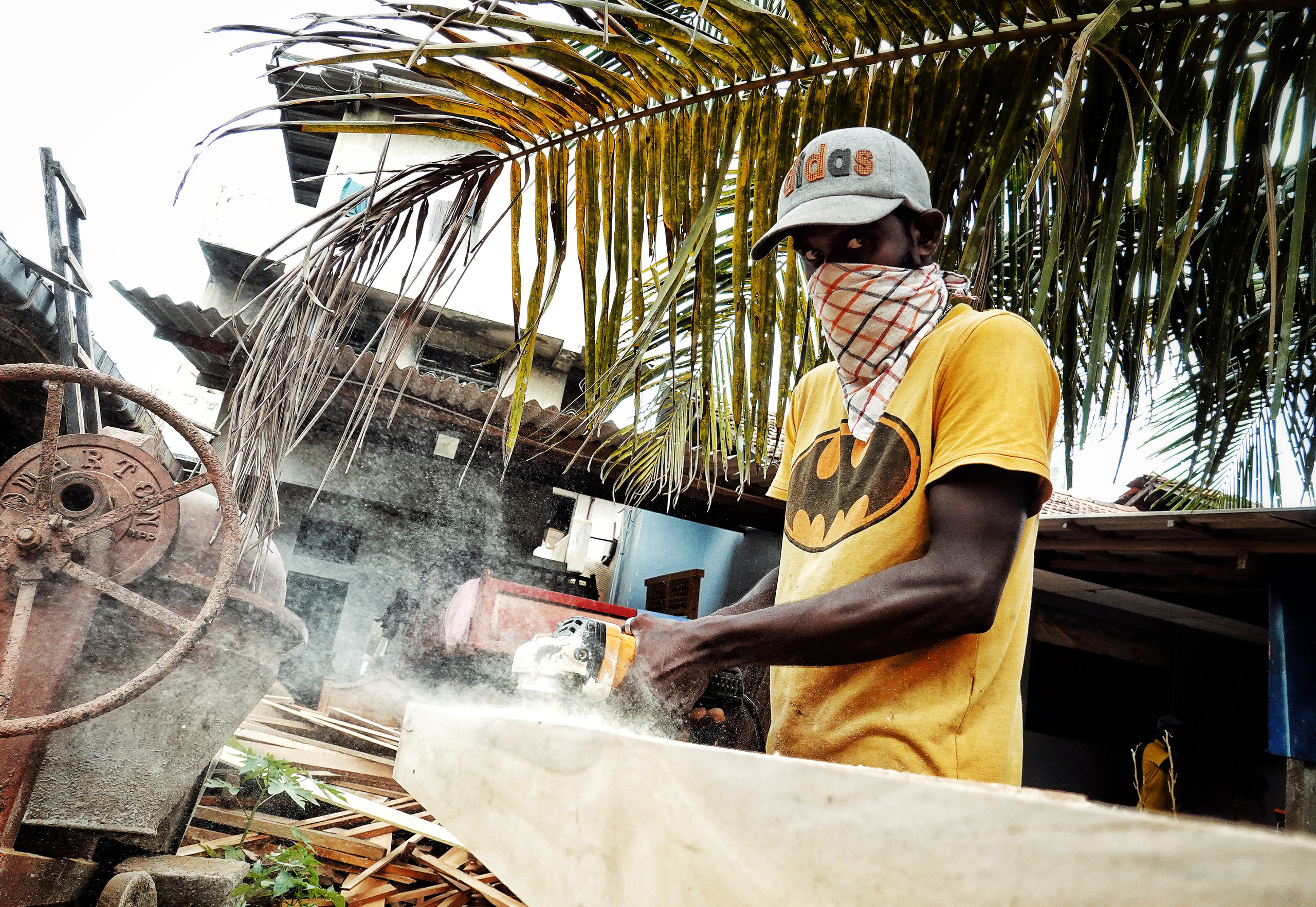 Sri lanka is good. See the moment and catche. commercial and reportage