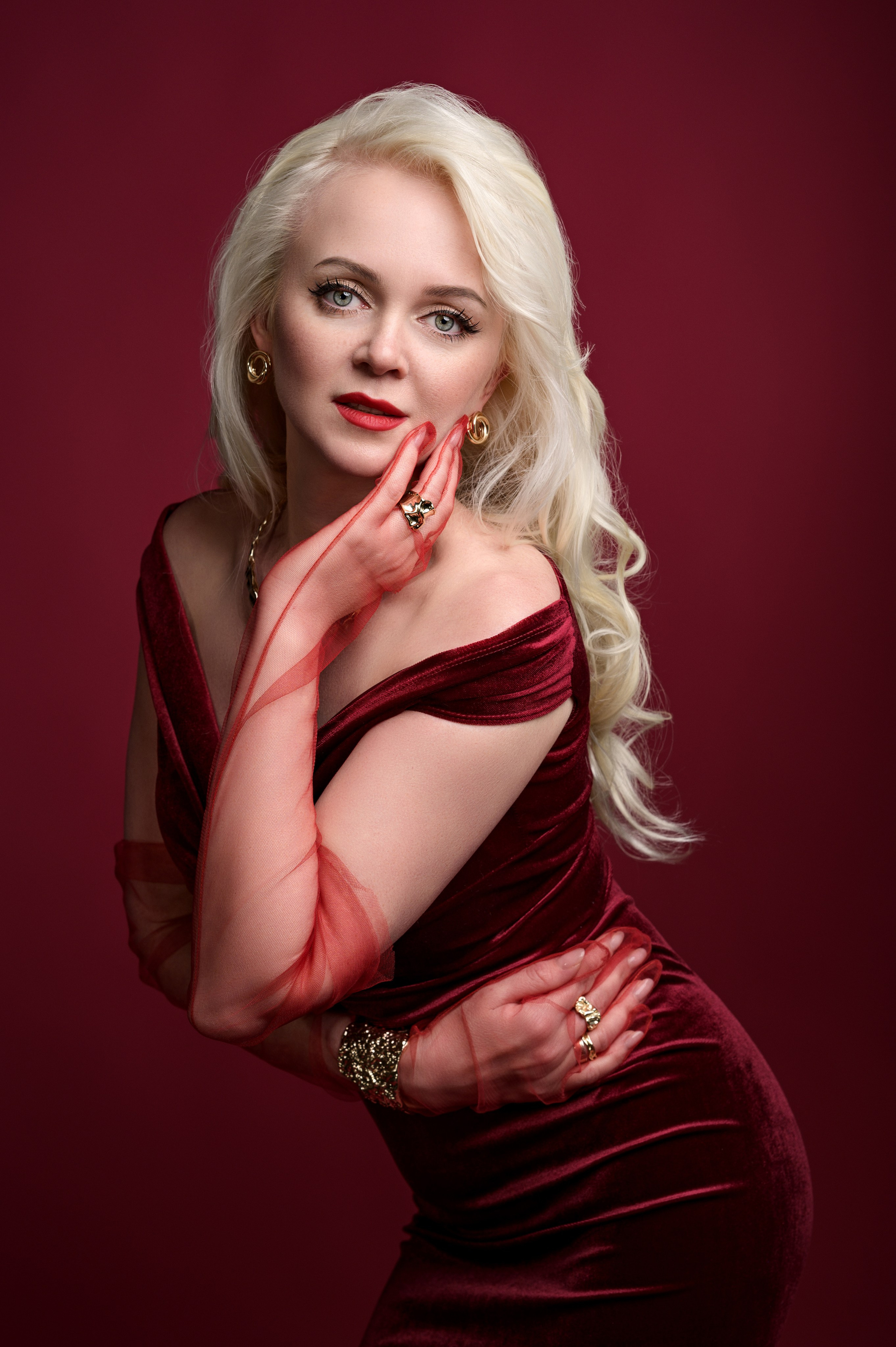 Студийная фотосессия для Анны «Lady in red». Фотограф Симферополь Крым Ольга Топоривская